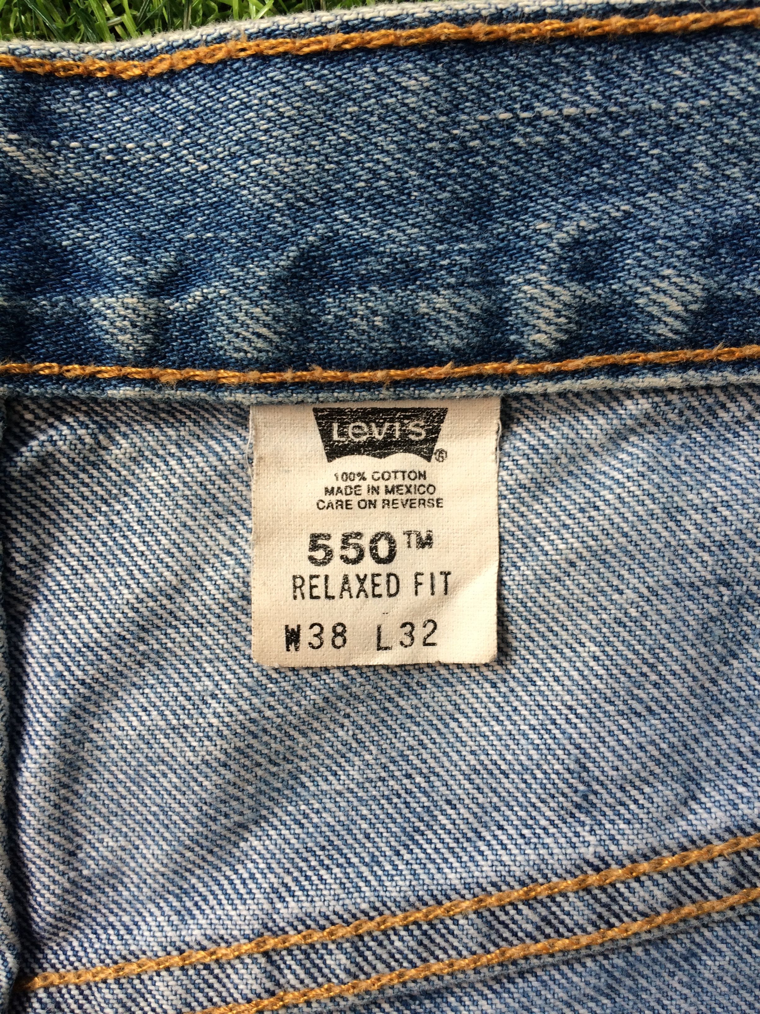 Levi's Vintage Blue Wash Levis 550 Jeans #B-747 Size US 37 - 12 Thumbnail