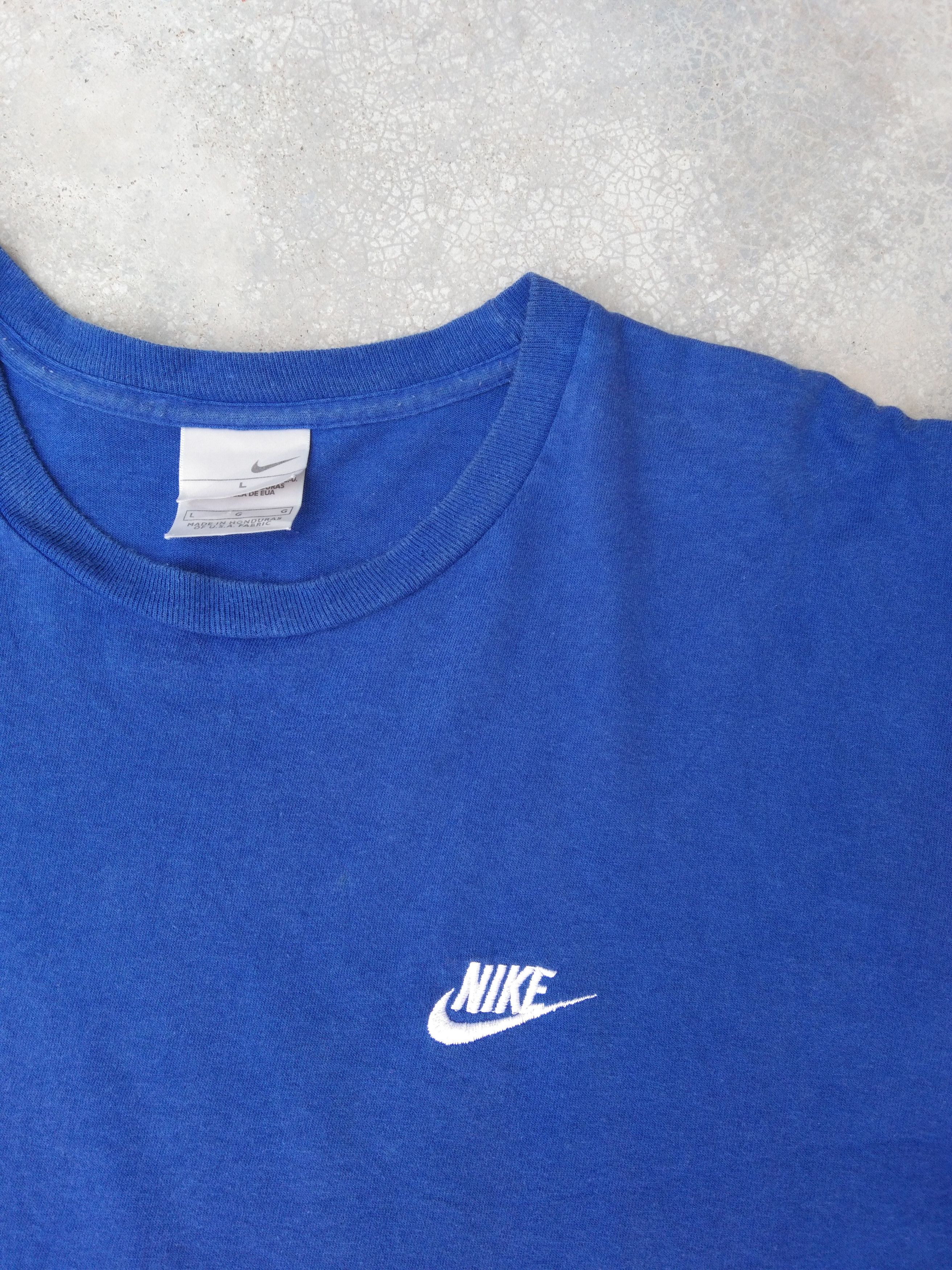 womens vintage nike t shirt