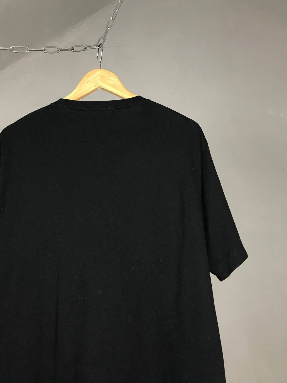 Uniqlo Uniqlo x Disney x Mickey Mouse Art Striped T-shirt Tee Size US XL / EU 56 / 4 - 7 Thumbnail