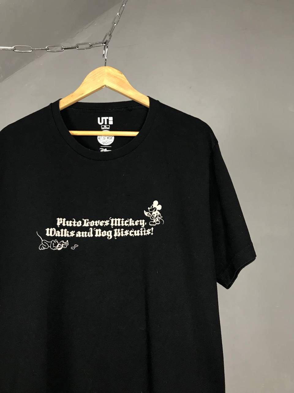 Uniqlo Uniqlo x Disney x Mickey Mouse Art Striped T-shirt Tee Size US XL / EU 56 / 4 - 2 Thumbnail
