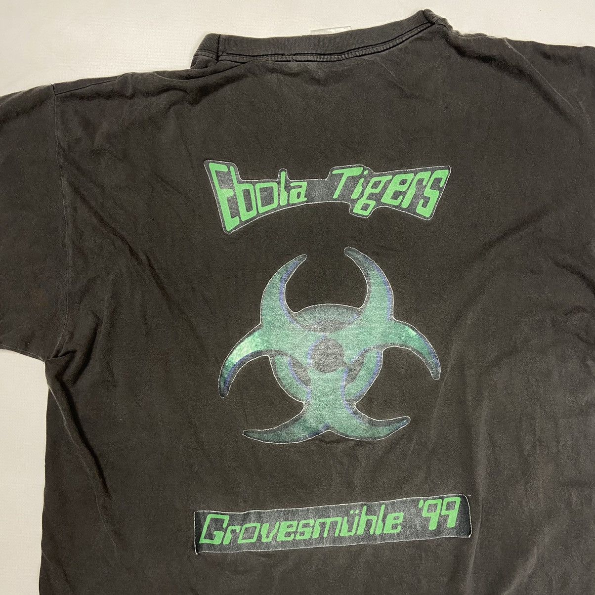 Other 1999 EBOLA TIGERS - BIOHAZARD VINTAGE BIOINFORMATIC TEE Size US L / EU 52-54 / 3 - 4 Thumbnail