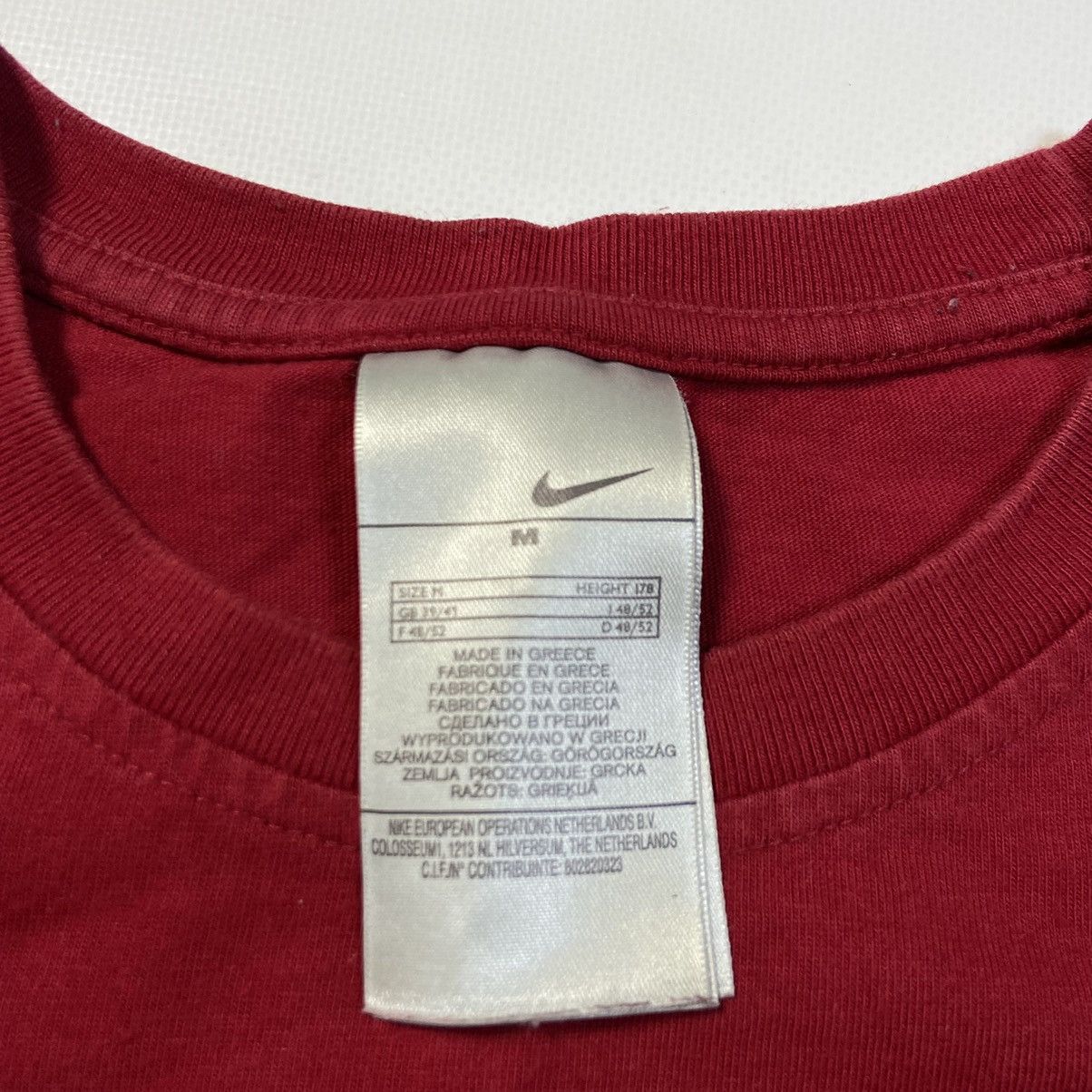 Nike VERY RARE CENTR SWOOSH MANCHESTER UNITED TEE Size US M / EU 48-50 / 2 - 4 Thumbnail