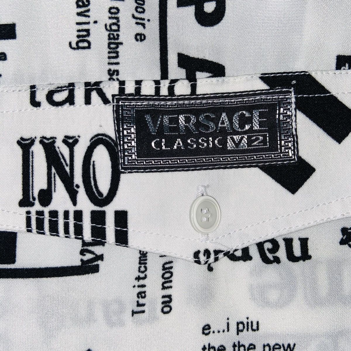 Versace 90s VERSACE MONOGRAM OVERPRINTED ARCHIVE RARE SHIRT - № 323 Size US XL / EU 56 / 4 - 6 Thumbnail