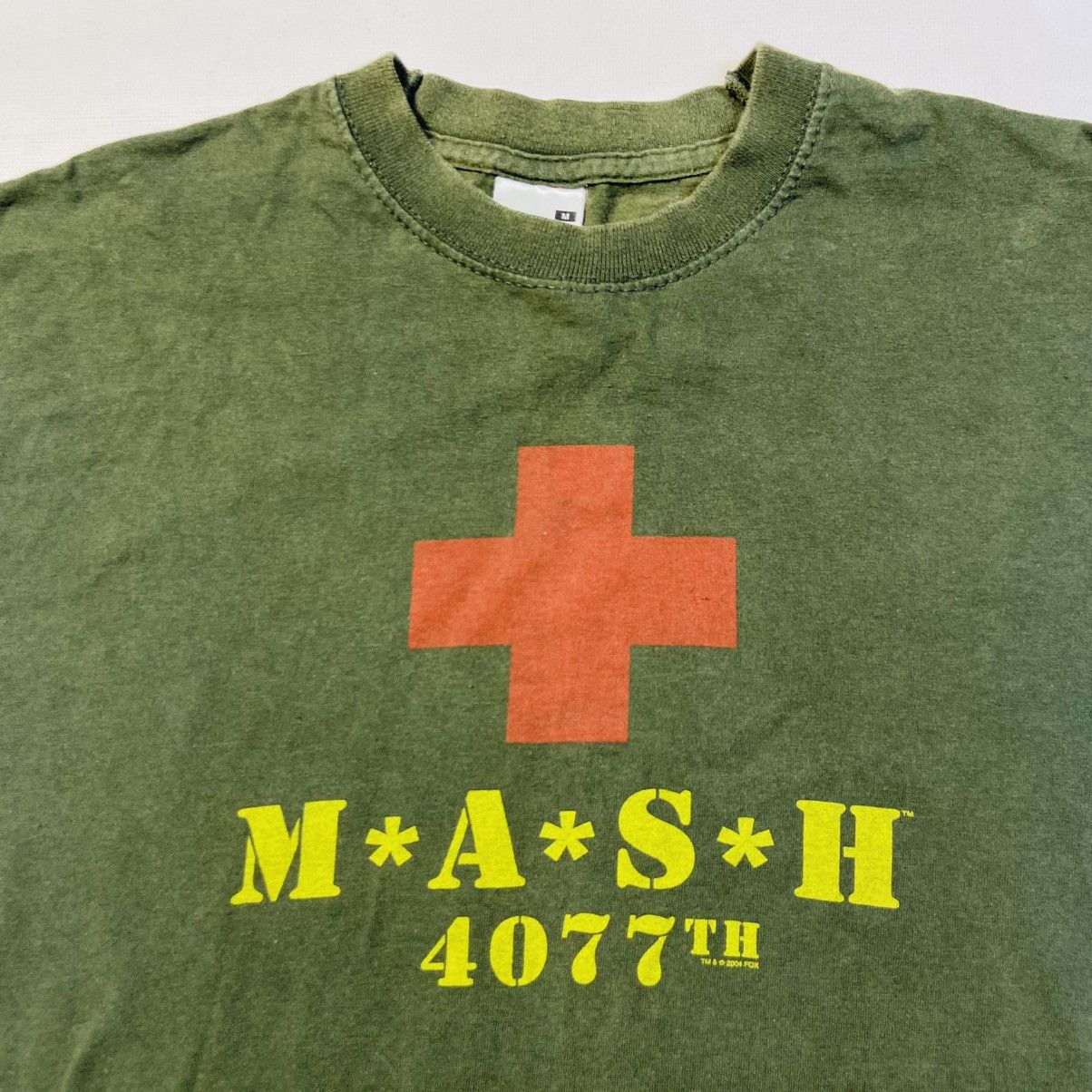Band Tees 2004 MASH 4077 SUN FADED TEE - № 397 Size US M / EU 48-50 / 2 - 2 Thumbnail