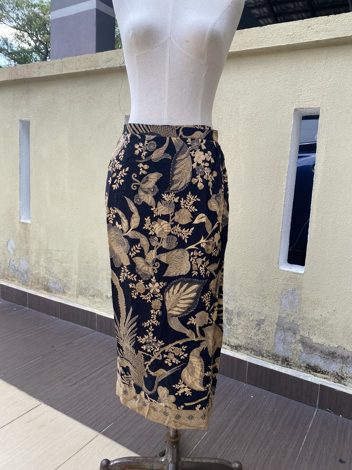 Krizia Uomo × Vintage batik skirt Size 29" - 8 Thumbnail