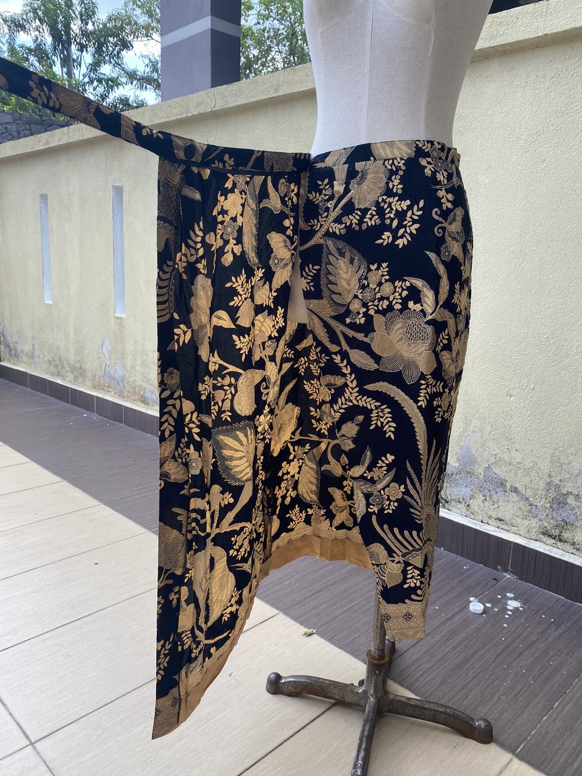 Krizia Uomo × Vintage batik skirt Size 29" - 5 Thumbnail