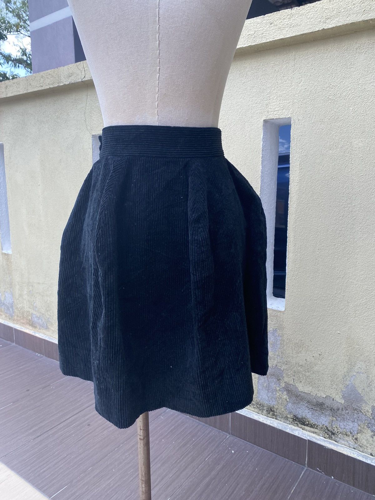 Vivienne Westwood vintage corduroy mini skirt Size 27" / US 4 / IT 40 - 3 Thumbnail