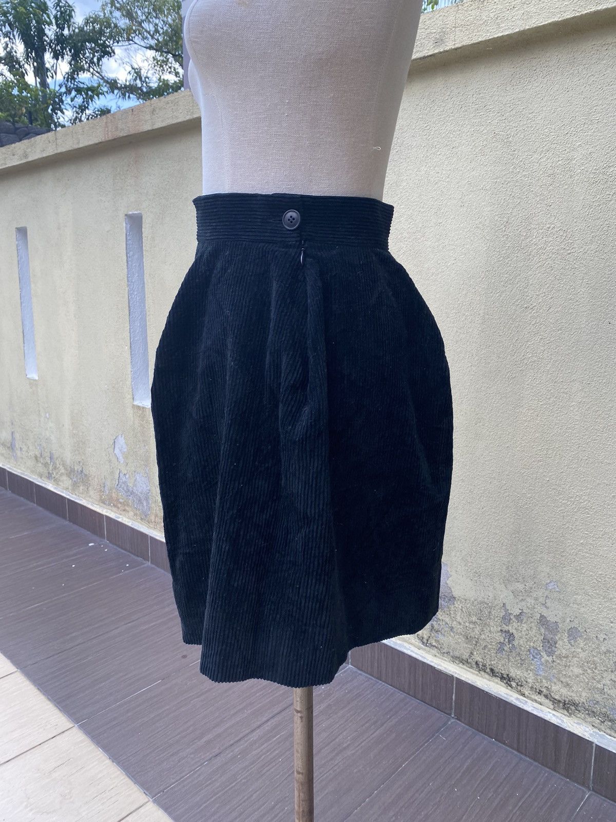 Vivienne Westwood vintage corduroy mini skirt Size 27" / US 4 / IT 40 - 2 Thumbnail