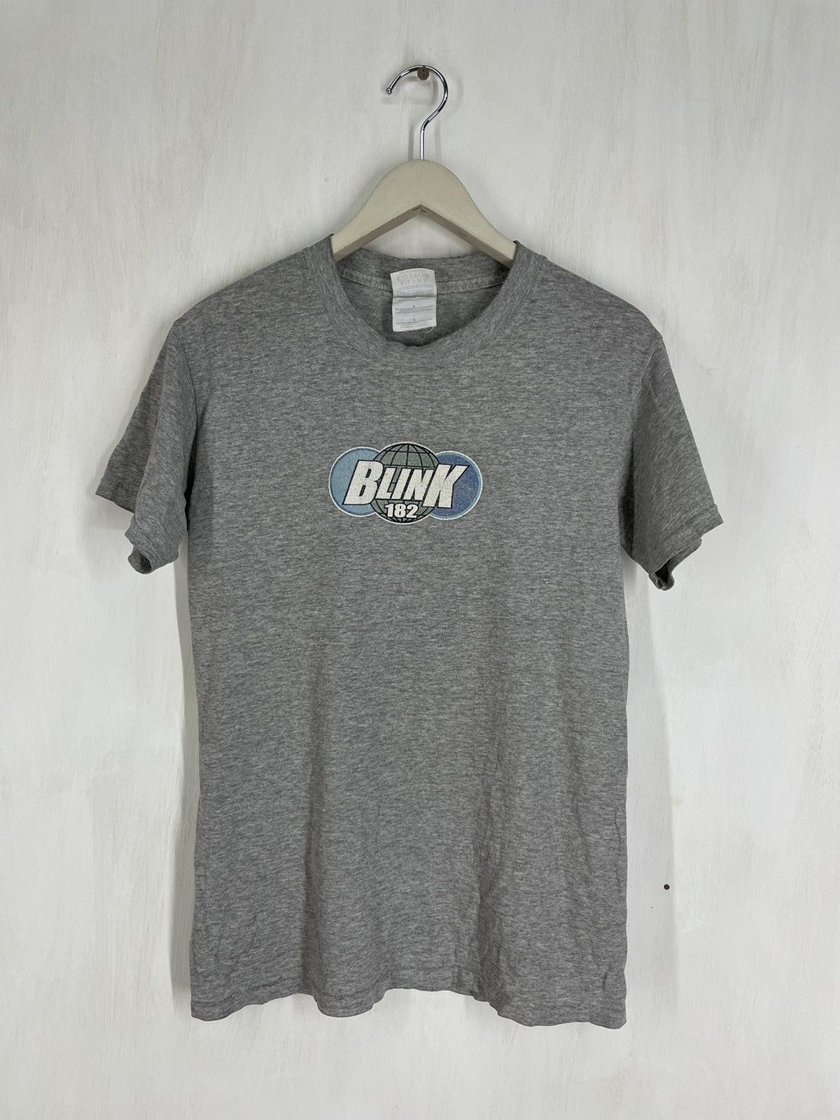 Band Tees Vintage Y2K Blink 182 skate punk band t shirt Size US S / EU 44-46 / 1 - 1 Thumbnail