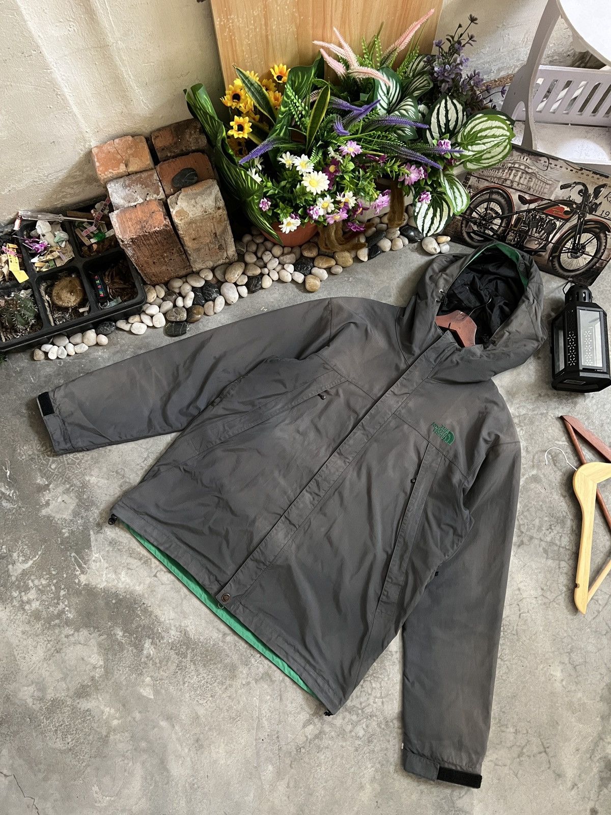 The North Face × Vintage VTG 🔥 The North Face Retro X Faded Jacket Size US L / EU 52-54 / 3 - 4 Thumbnail