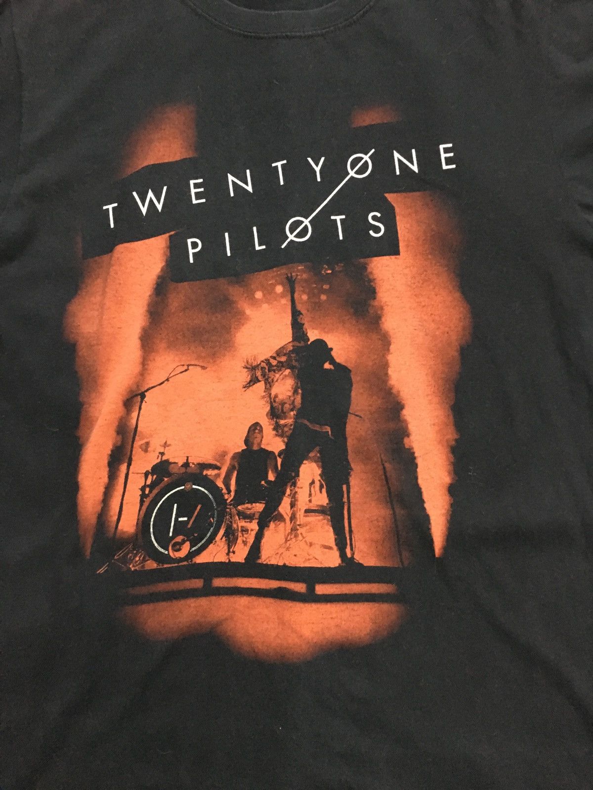 Band Tees Twenty One Pilots Don't Trust a Song Album Rare Size US M / EU 48-50 / 2 - 5 Thumbnail