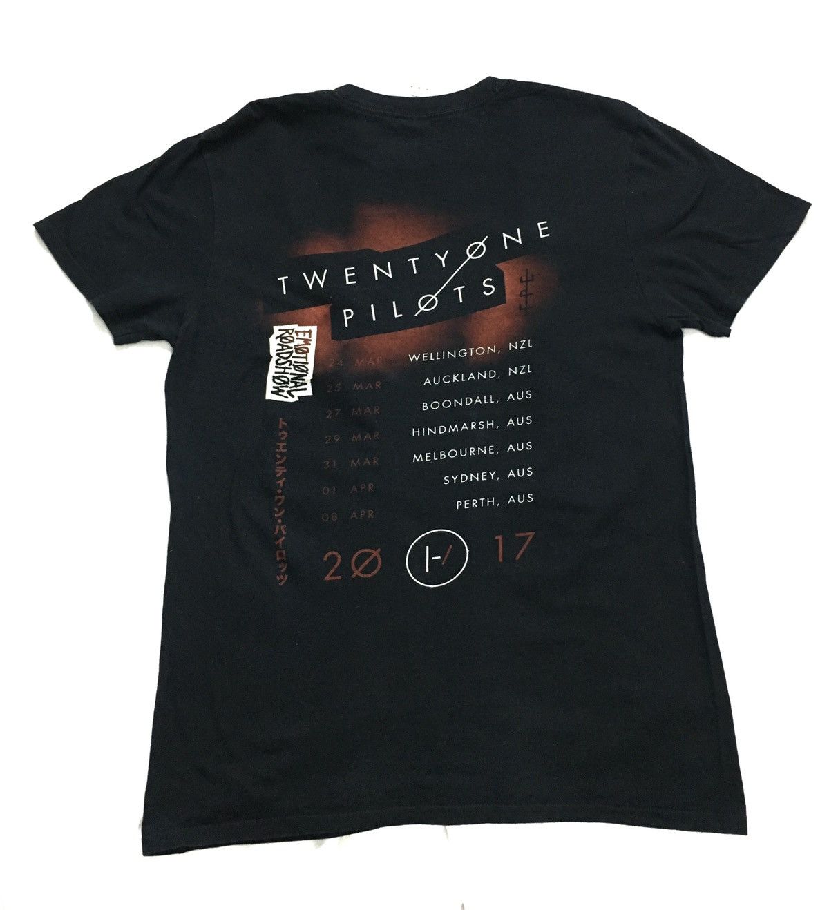 Band Tees Twenty One Pilots Don't Trust a Song Album Rare Size US M / EU 48-50 / 2 - 2 Thumbnail