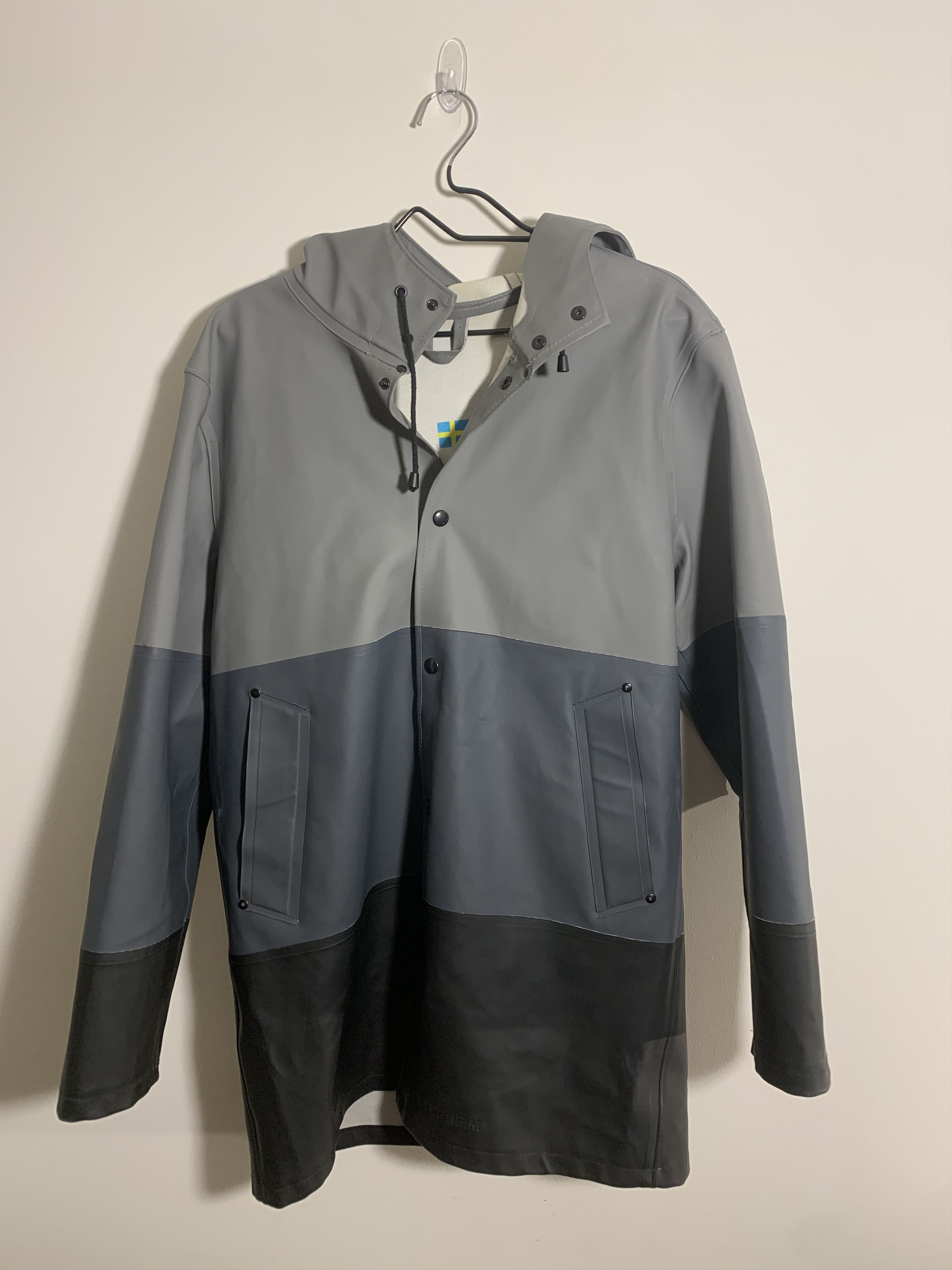 2024 STUTTERHEIM THREE SHADES OF GRAY RAIN COAT