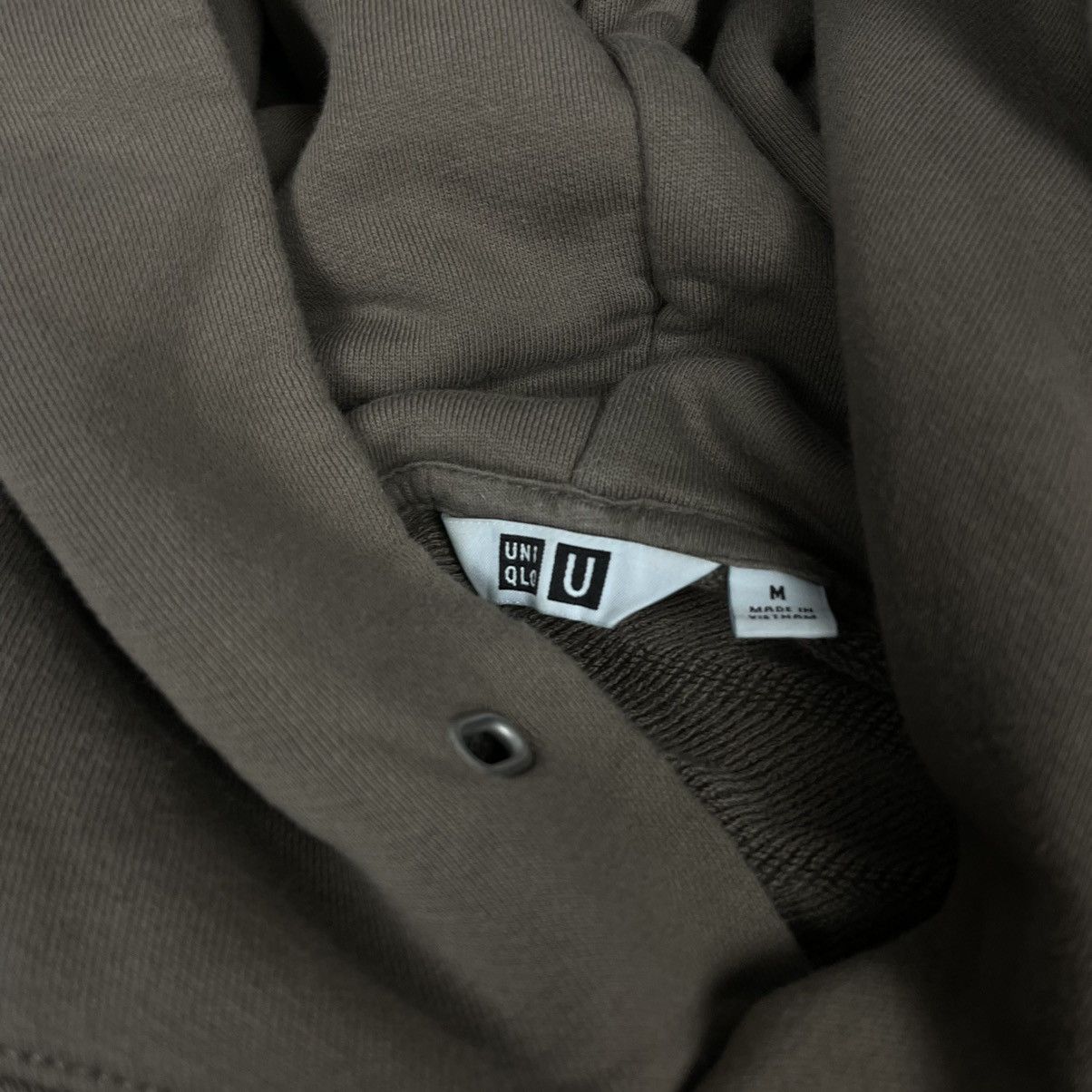 Uniqlo Uniqlo Khaki Hoodie Sweatshirt Size M Color Khaki Boxy Fit Size US M / EU 48-50 / 2 - 6 Thumbnail