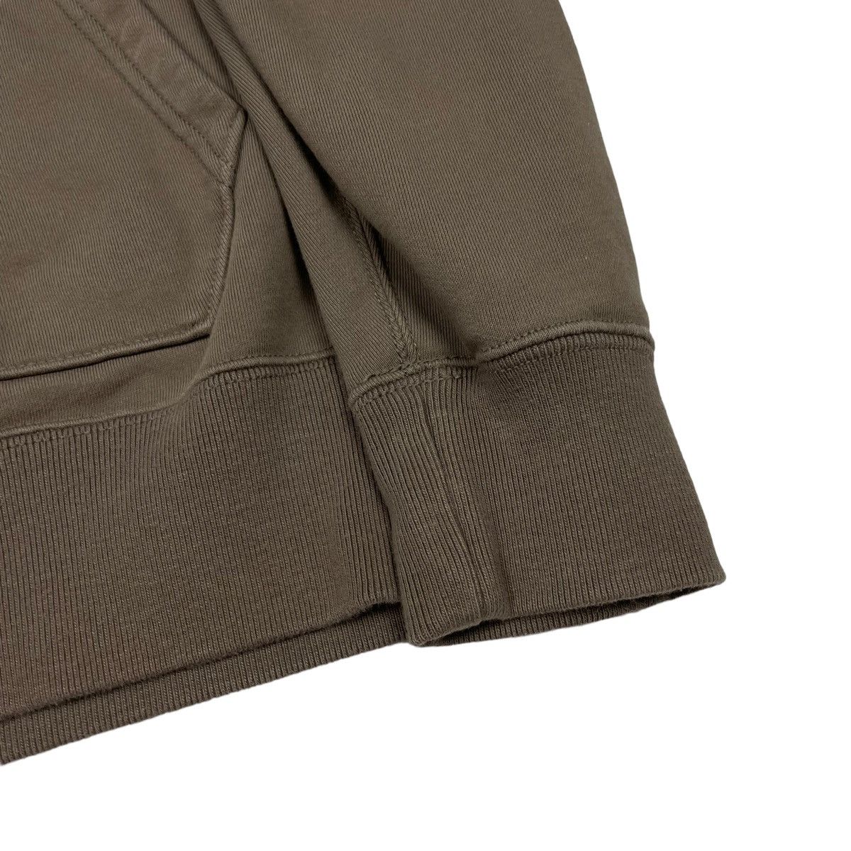 Uniqlo Uniqlo Khaki Hoodie Sweatshirt Size M Color Khaki Boxy Fit Size US M / EU 48-50 / 2 - 3 Thumbnail