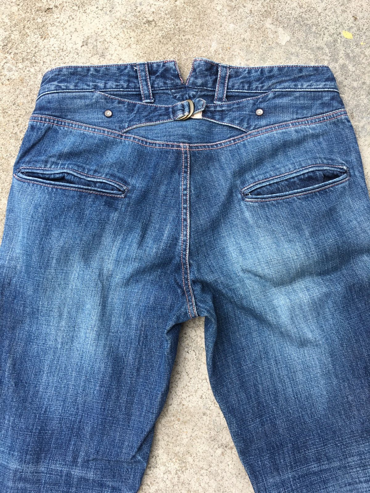 Japanese Brand Japanese brand Veritecoeur buckle back denim jeans Size US 32 / EU 48 - 4 Thumbnail
