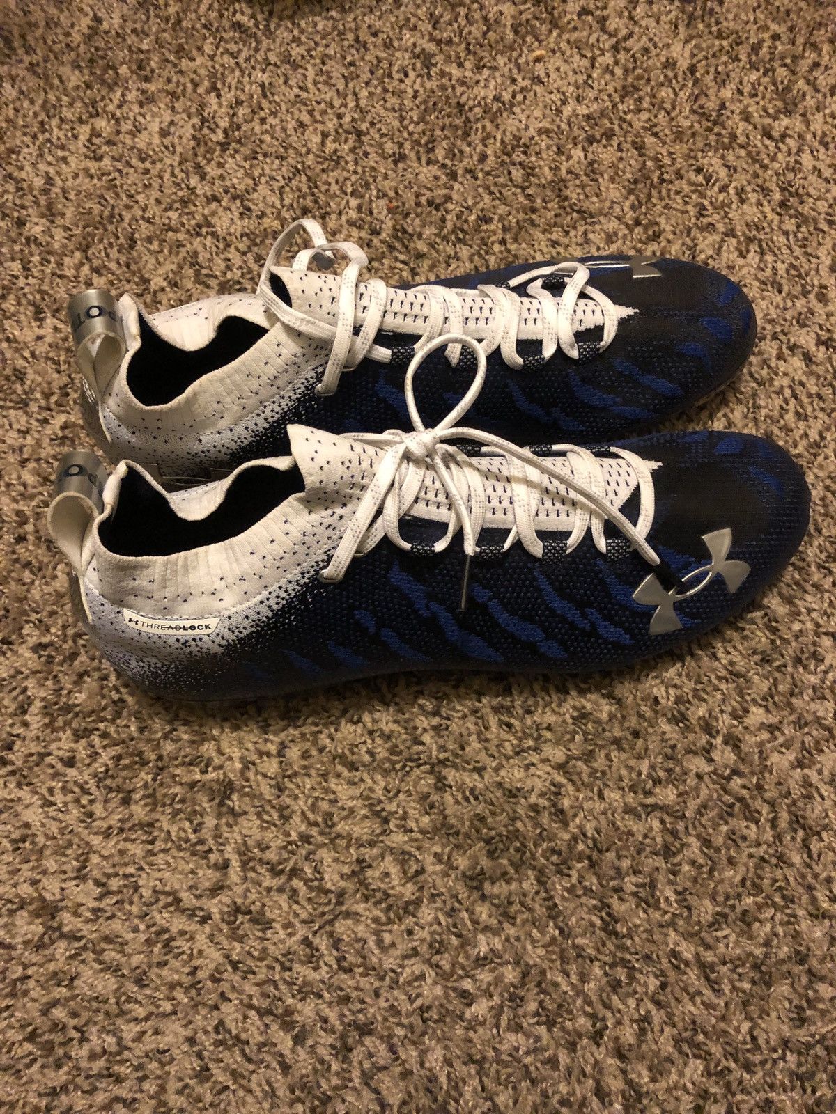 Under armor mens spotlight lux mc football cleats