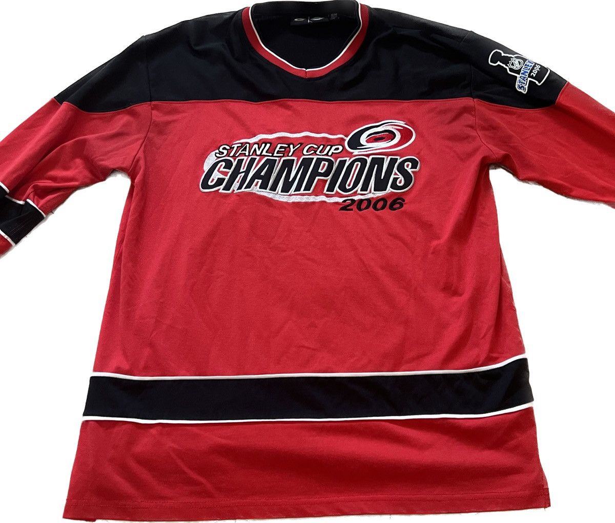 NHL × Vintage *XL*Vintage Carolina hurricane 2006 championships T-shirt Size US XL / EU 56 / 4 - 1 Thumbnail