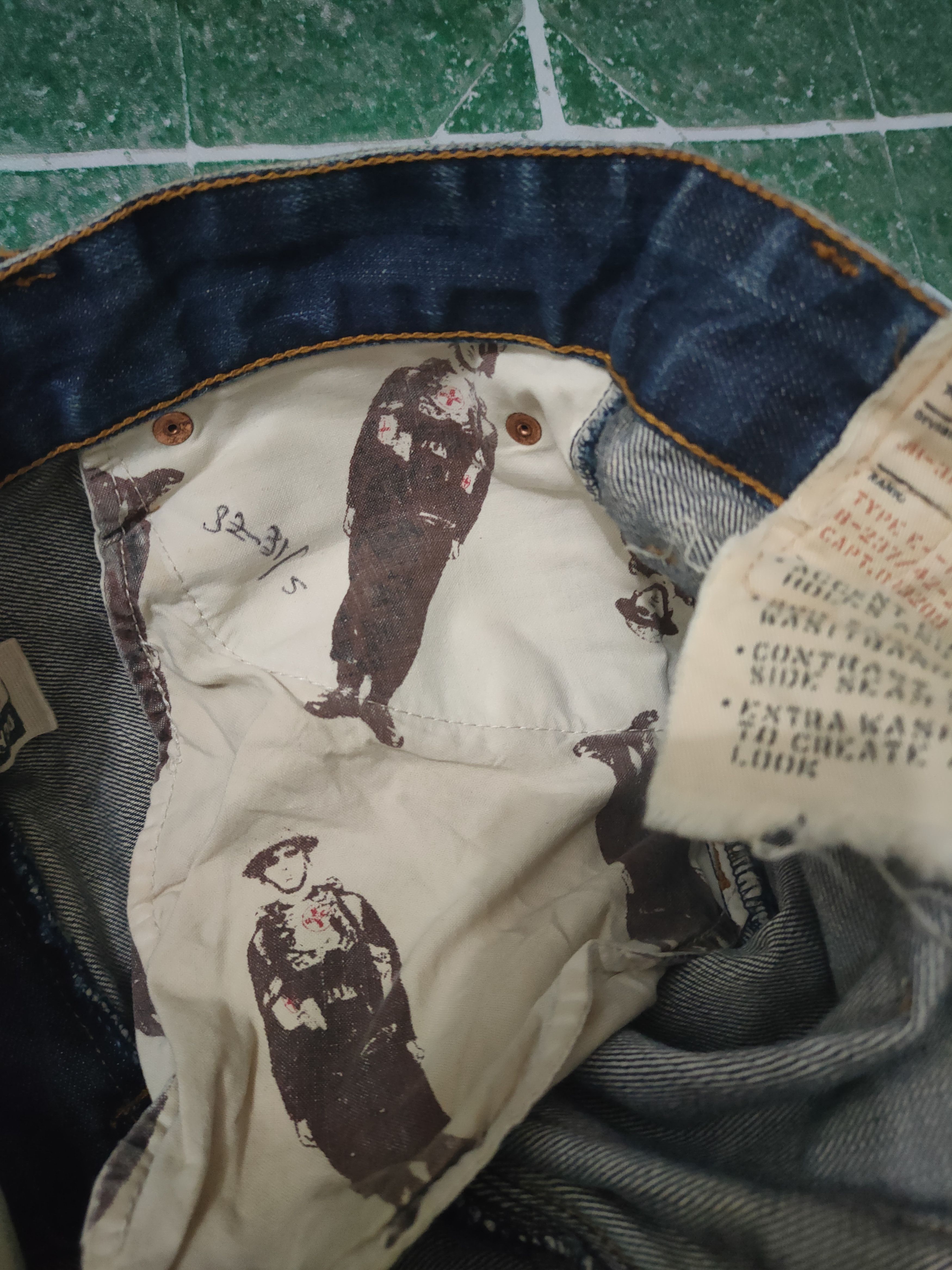 The GV Gallery Vintage Tough Jeansmith thrashed distressed flared jeans Size US 30 / EU 46 - 24 Thumbnail