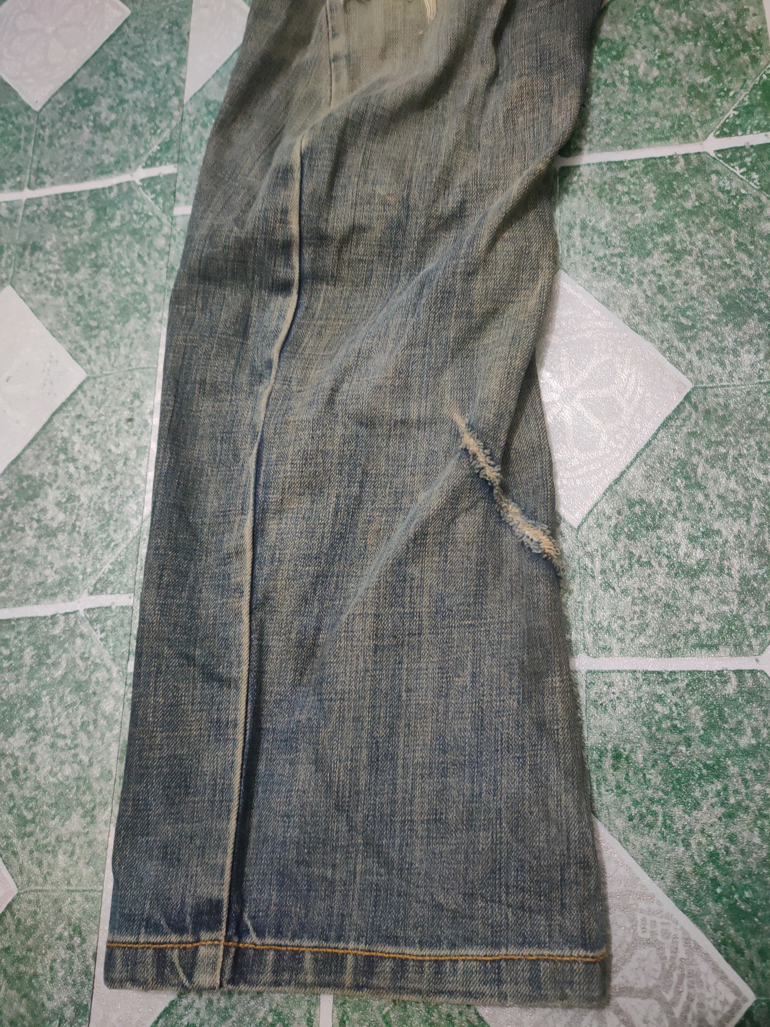 The GV Gallery Vintage Tough Jeansmith thrashed distressed flared jeans Size US 30 / EU 46 - 4 Thumbnail