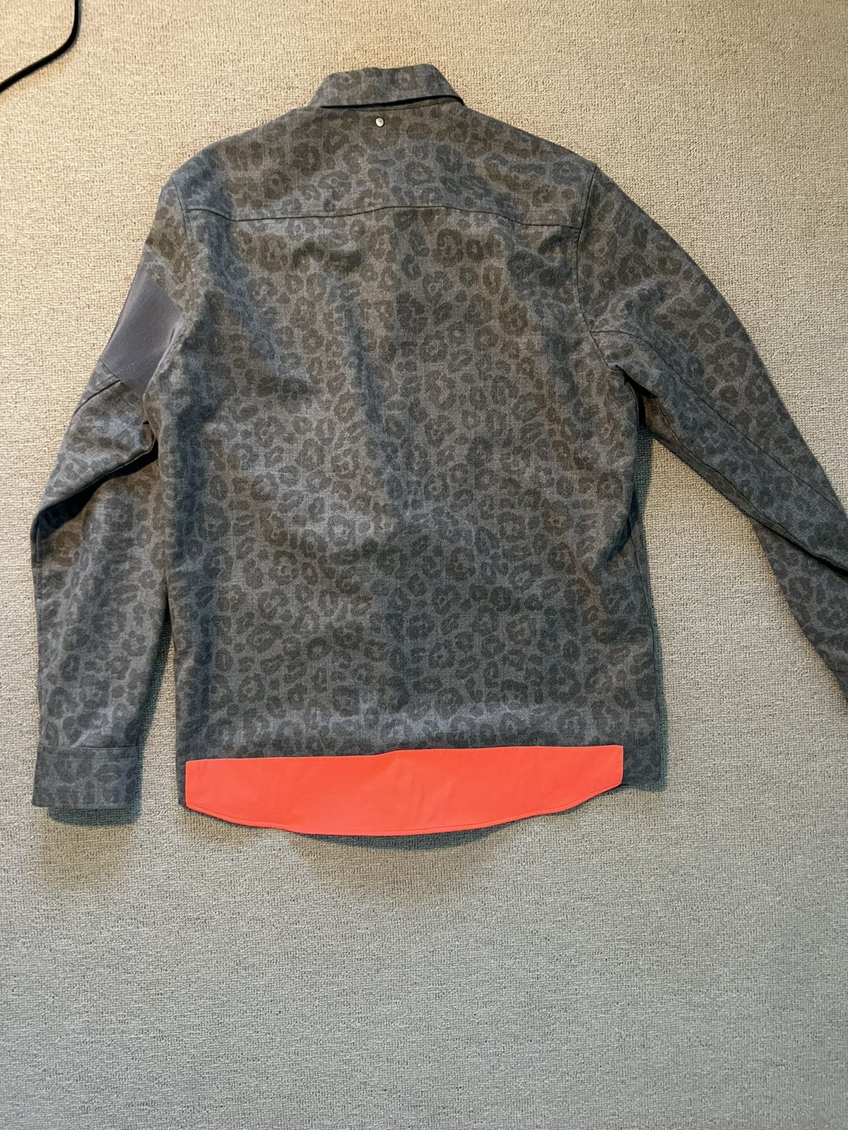 OAMC Grey leopard wool shirt with silk detailing button down Size US L / EU 52-54 / 3 - 2 Thumbnail