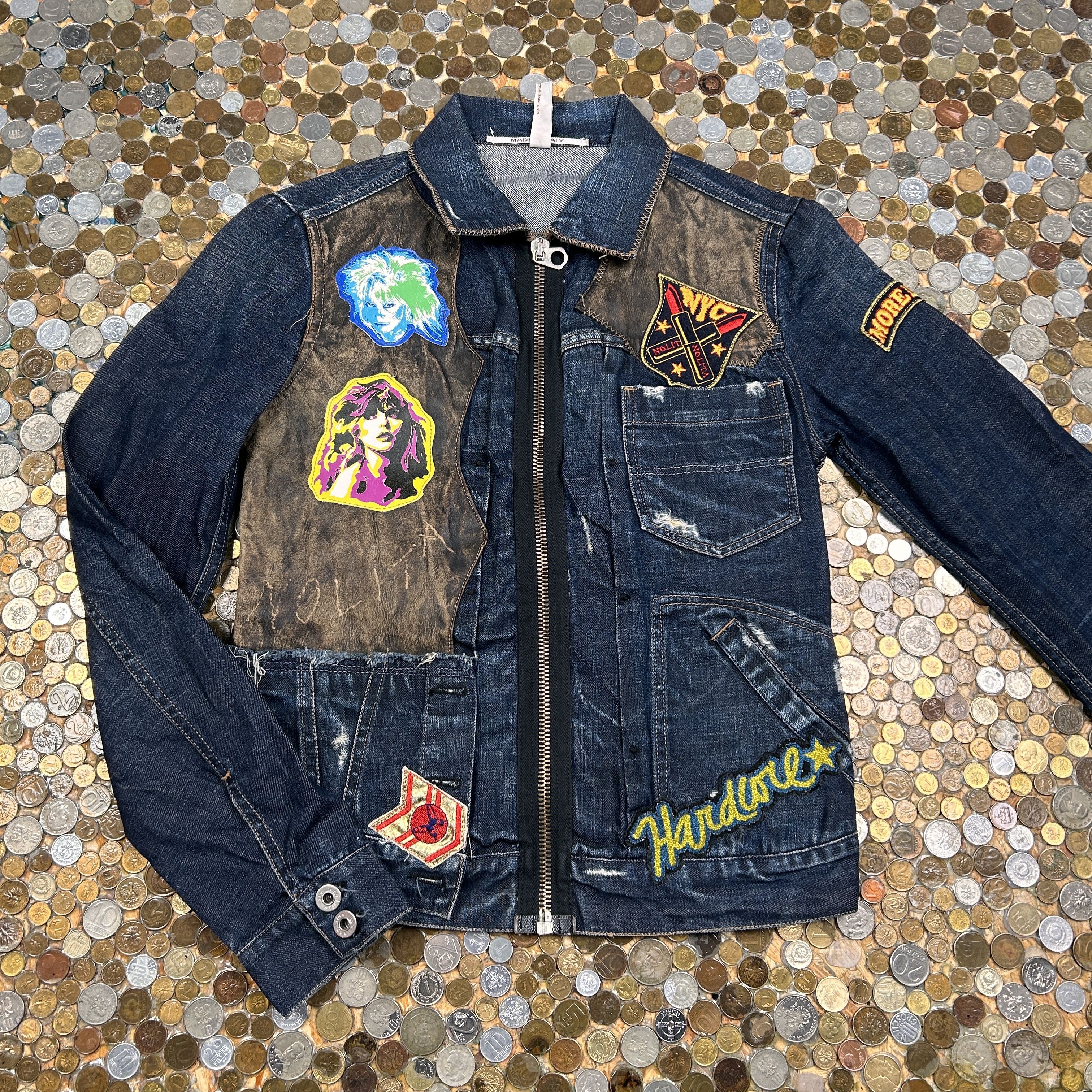 Vintage Denim jacket with patches 90's
