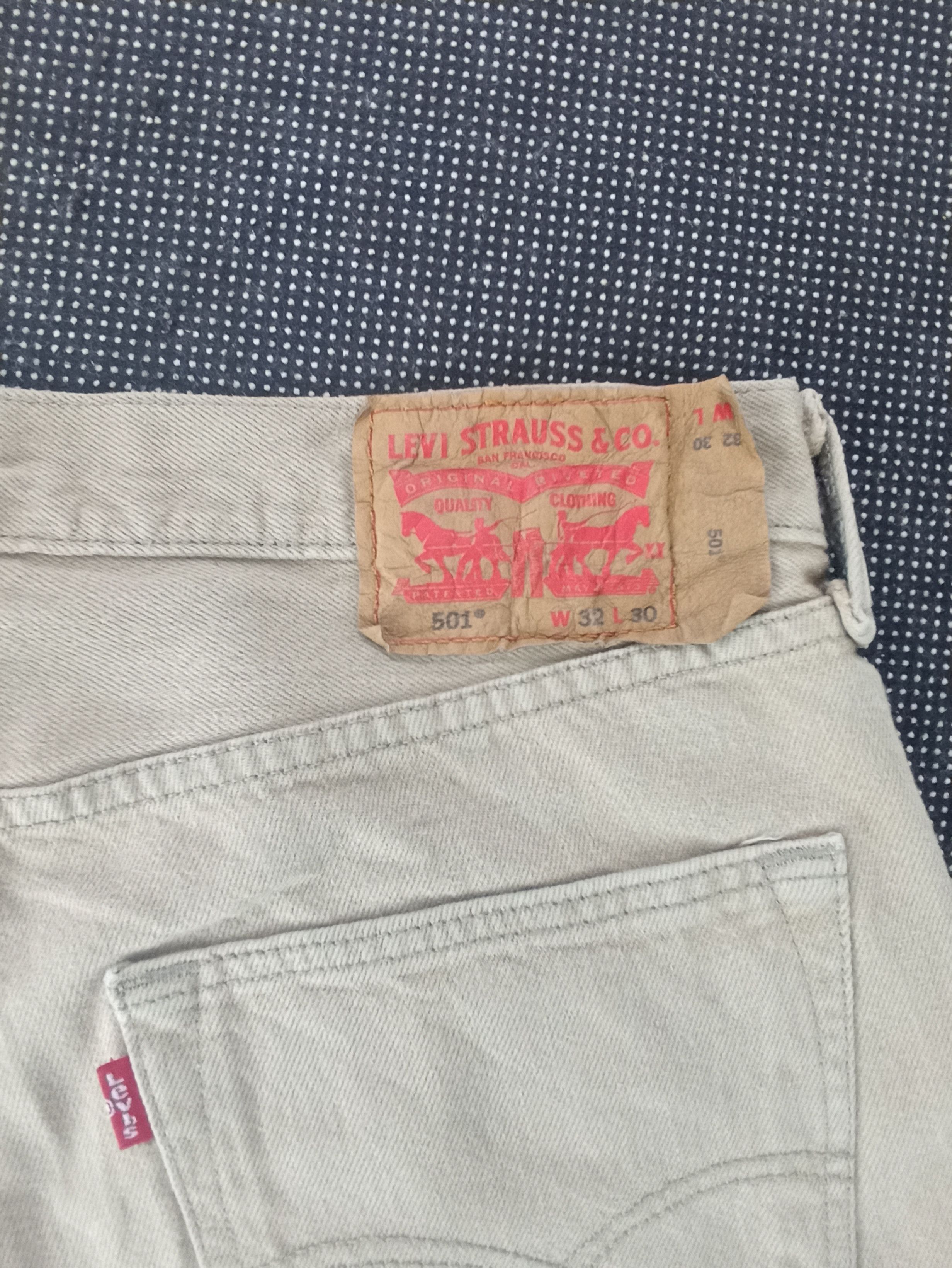 Jean × Levi's × Vintage VINTAGE LEVIS 501 DISTRESSED JEANS -J272 Size US 33 - 9 Thumbnail