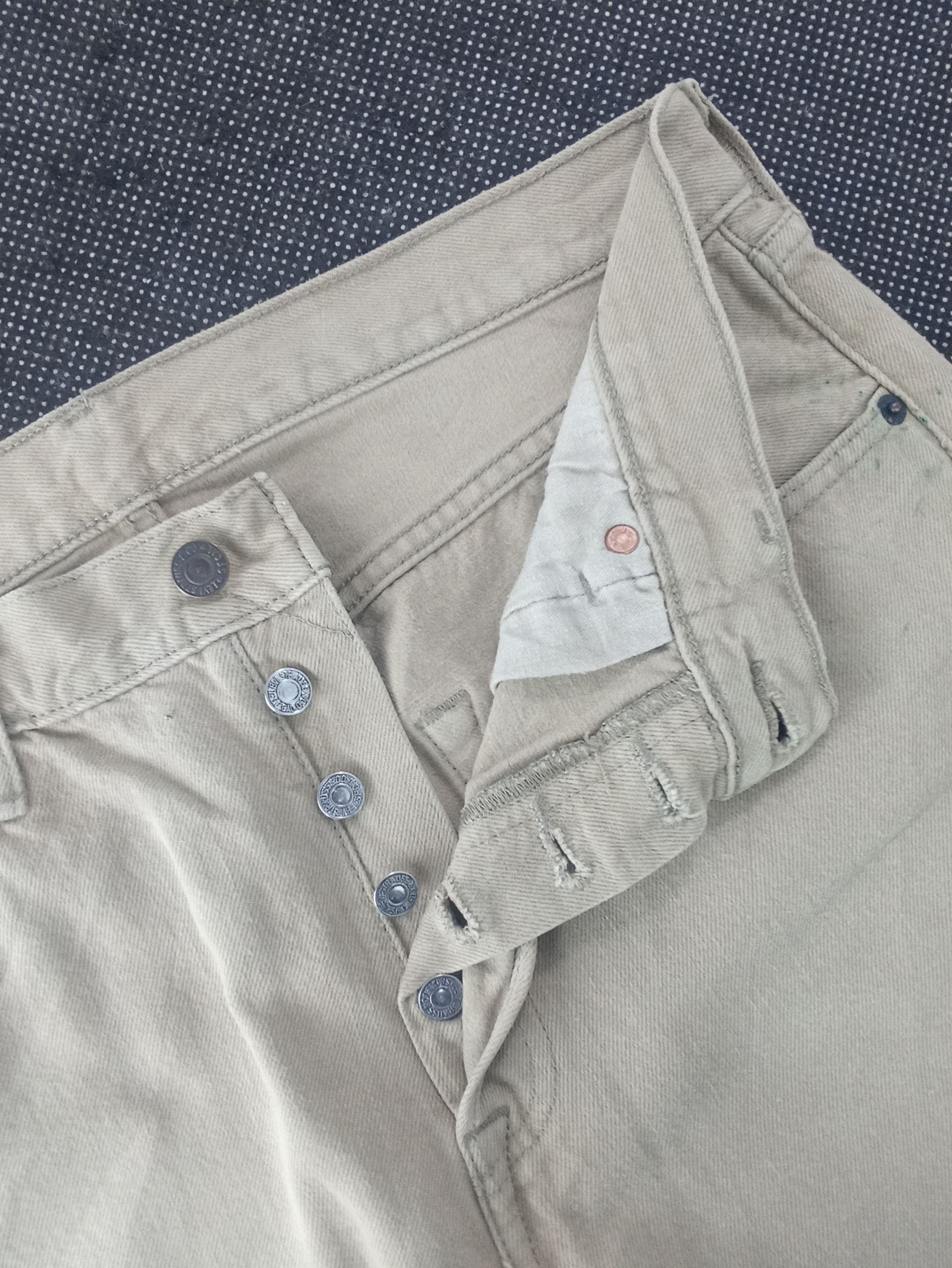 Jean × Levi's × Vintage VINTAGE LEVIS 501 DISTRESSED JEANS -J272 Size US 33 - 3 Thumbnail