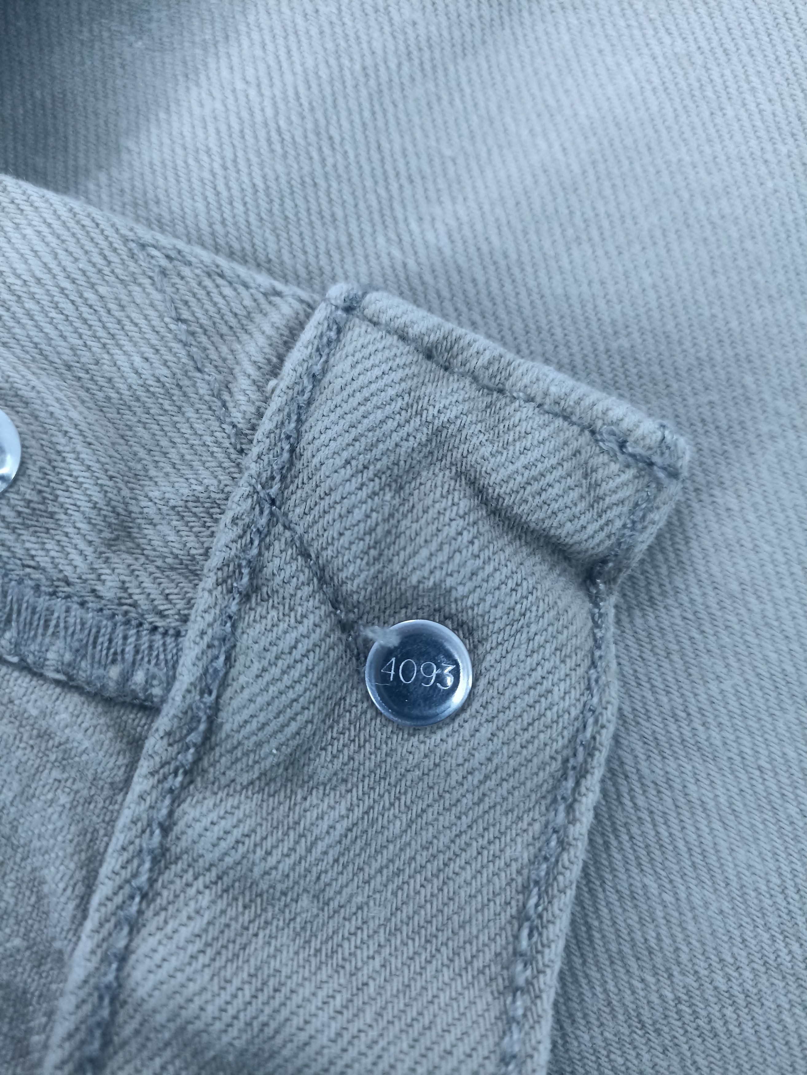 Jean × Levi's × Vintage VINTAGE LEVIS 501 DISTRESSED JEANS -J272 Size US 33 - 4 Thumbnail