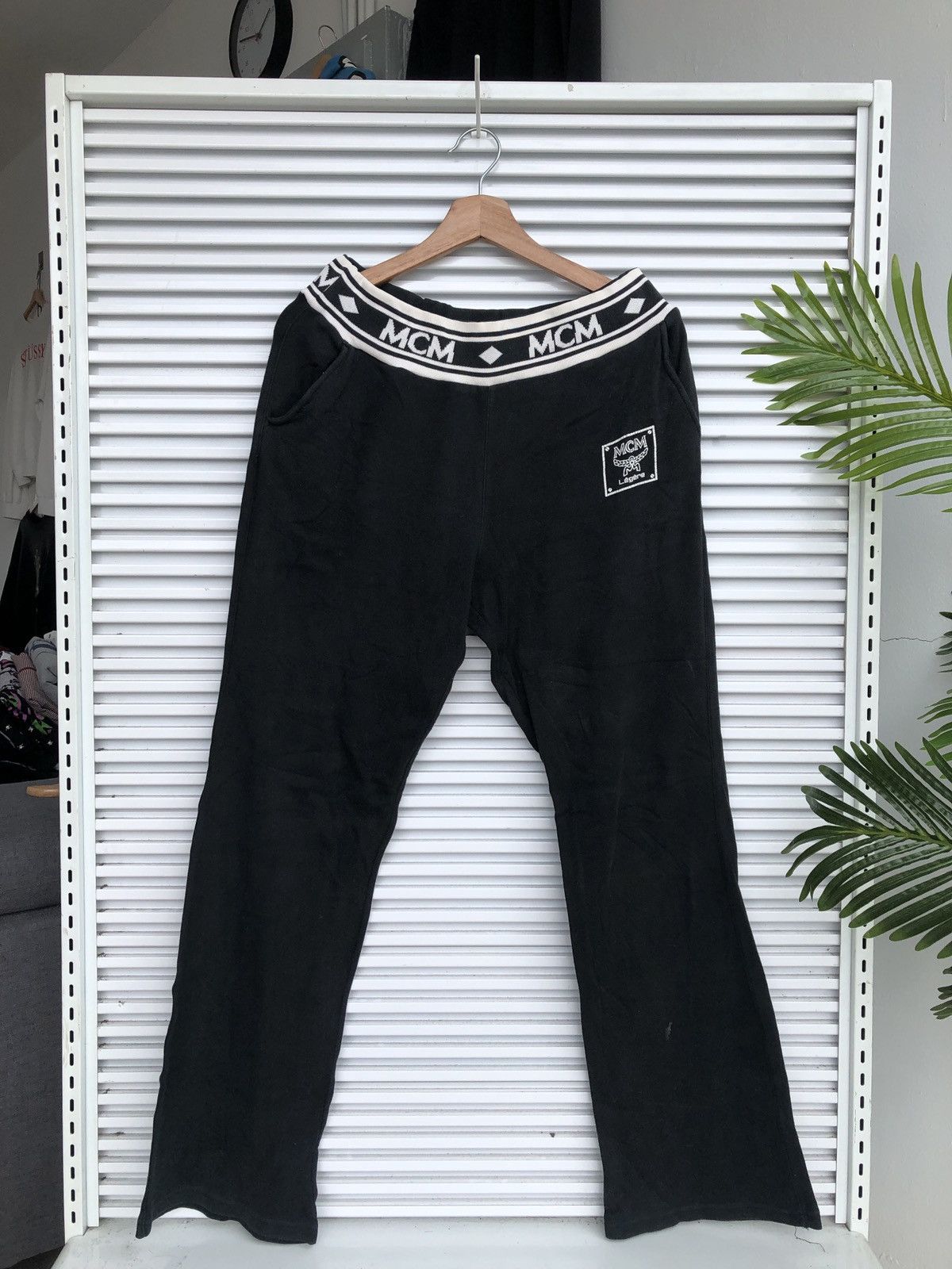 Japanese Brand Vintage MCM Monogram Sweatpants Size 32" / US 10 / IT 46 - 1 Thumbnail