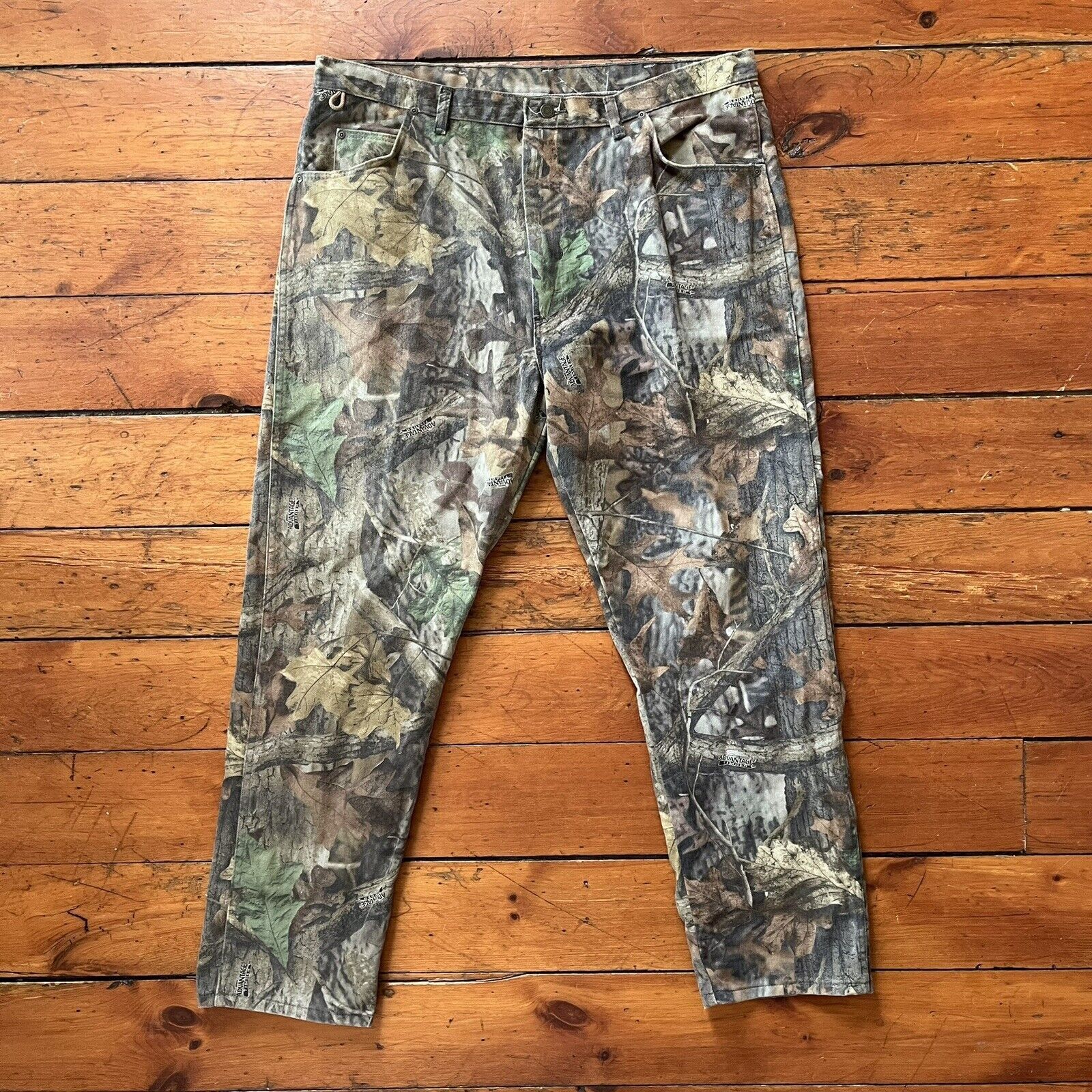 VTG USA MADE WRANGLER ADVANTAGE REAL TREE CAMOUFLAGE HUNTING JEANS 28W 32L