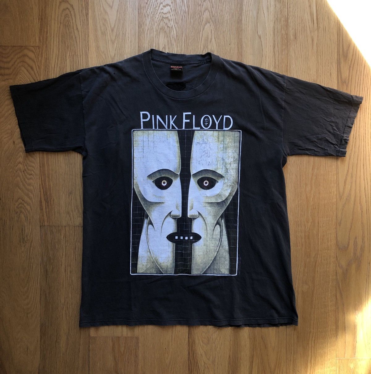 Vintage Vintage Pink Floyd Division Bell 1994 Brockum tee Size US XXL / EU 58 / 5 - 1 Thumbnail