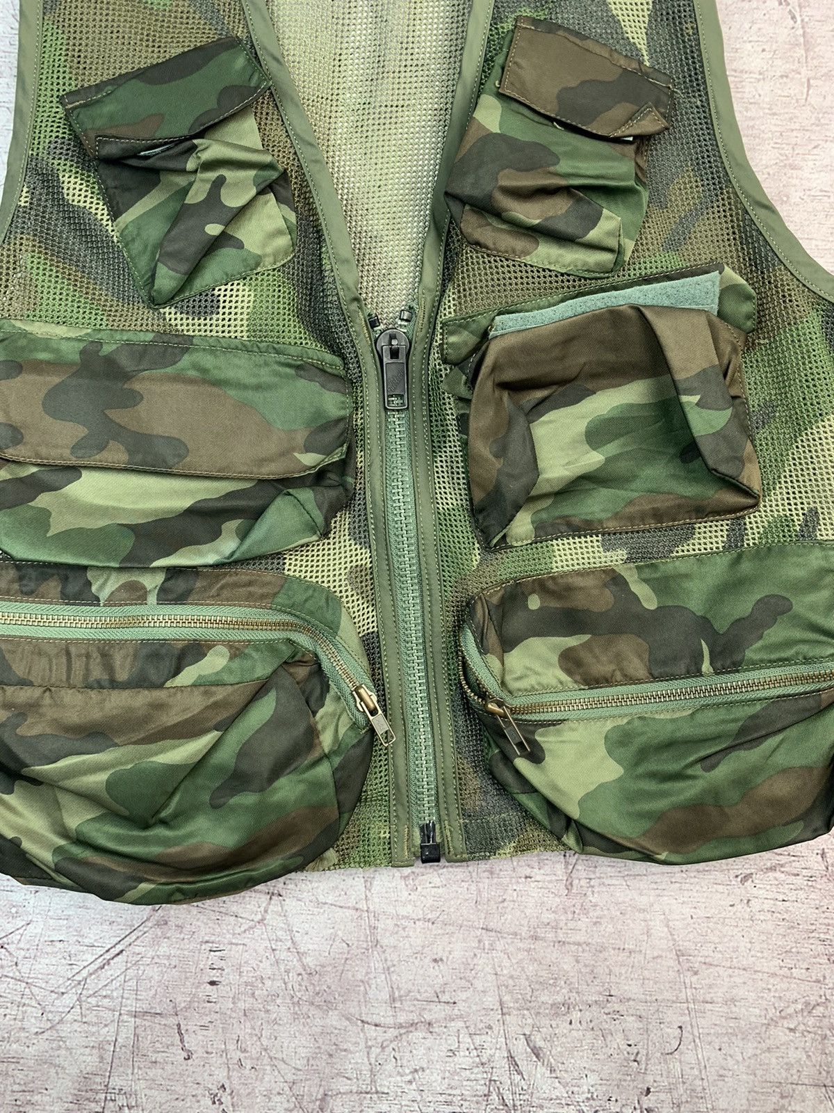 Vintage Vintage Camo Multi Pocket Hype Vest Jacket Size US M / EU 48-50 / 2 - 6 Thumbnail