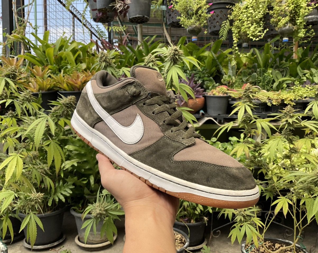 image of Nike Dunk Low Can As Cargo Khaki 2016 Shoes in Carto Khaki/White, Men's (Size 13)