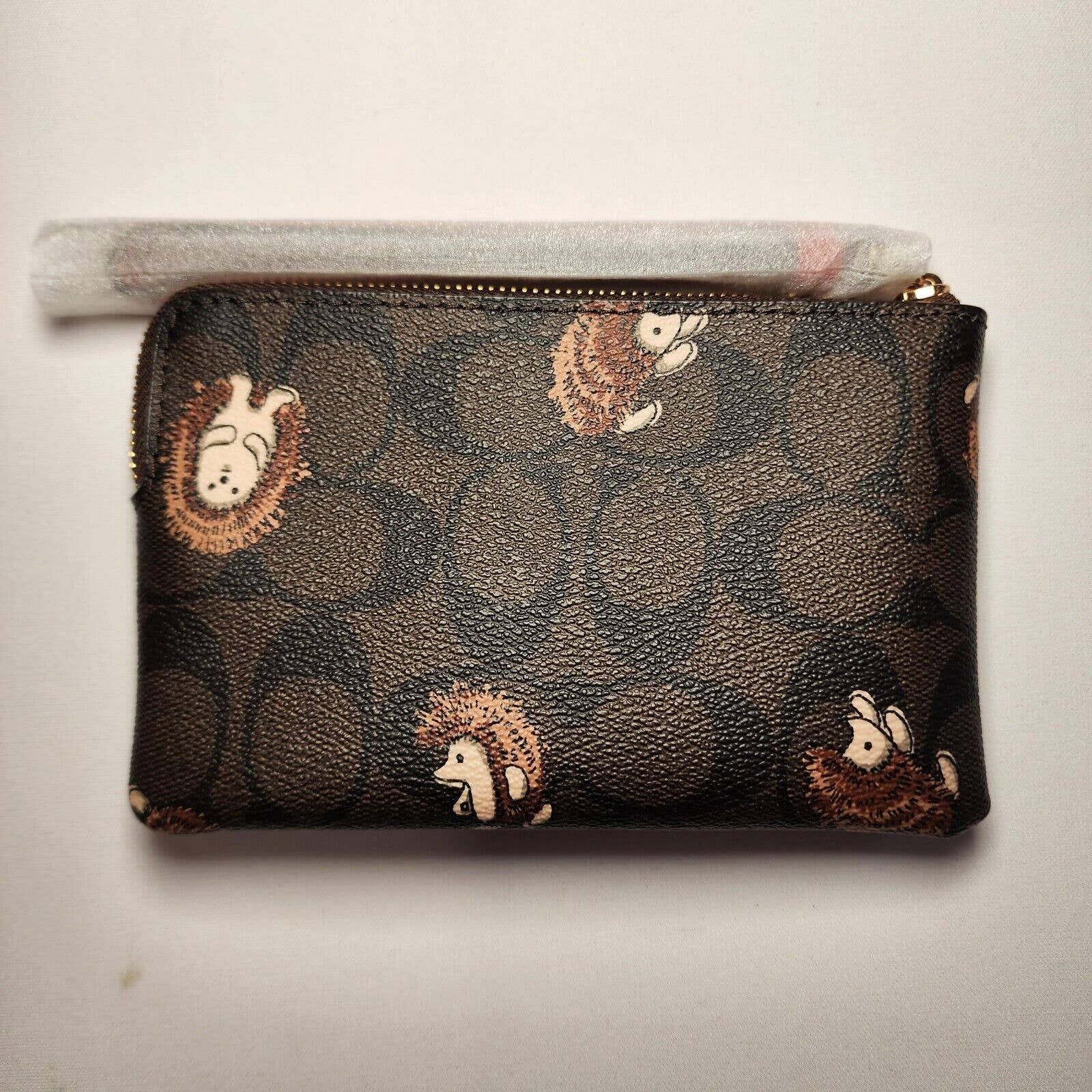 Coach Slim Wallet In Signature Canvas popular With Hedgehog Print Gold/Brown Black Multi