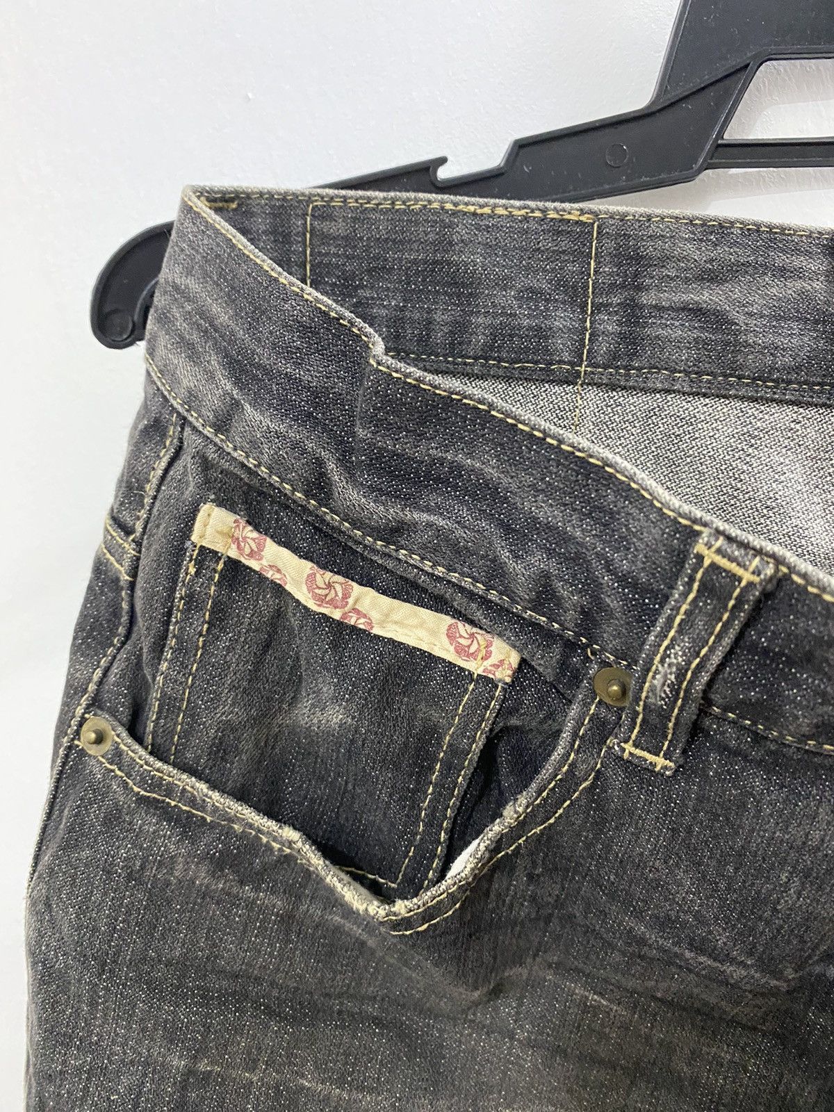 Japanese Brand Vintage Karakuri American Rapper Jeans Print Koi Fish Size US 31 - 8 Thumbnail