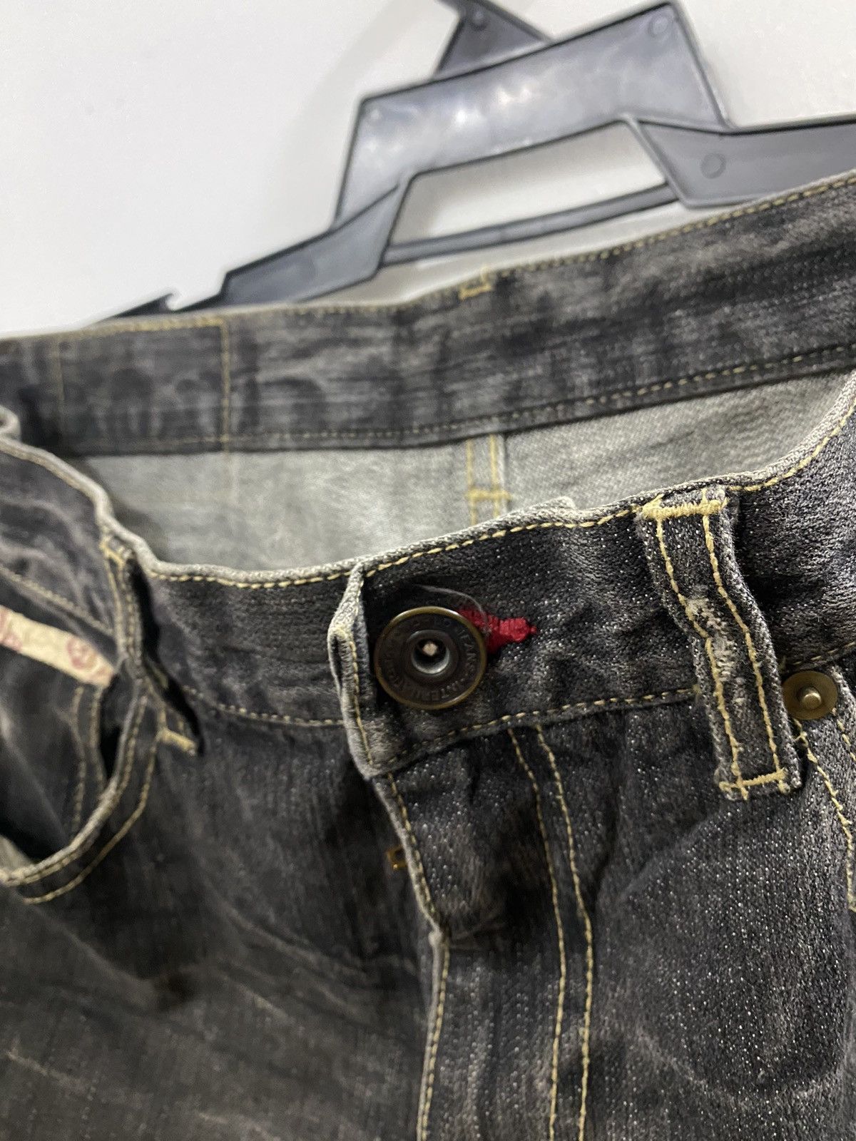 Japanese Brand Vintage Karakuri American Rapper Jeans Print Koi Fish Size US 31 - 7 Thumbnail