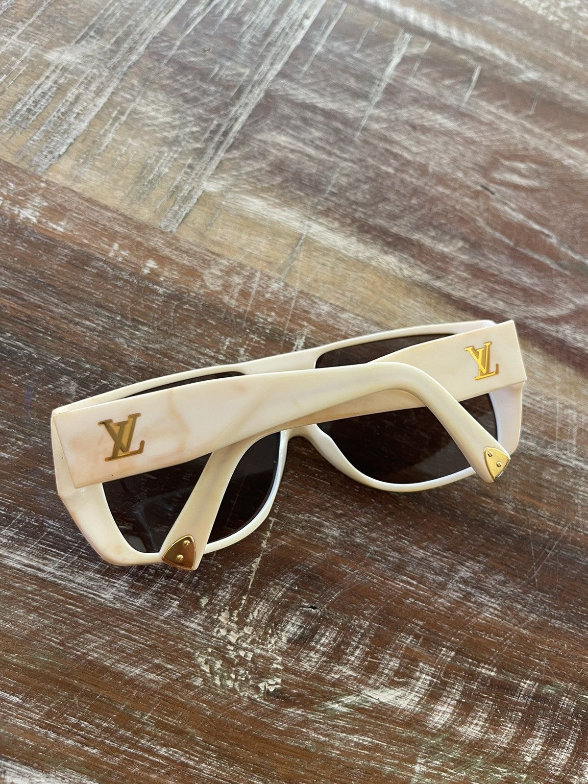 Louis Vuitton *GRAIL* Louis Vuitton FW2006 Bindi Peridot Sunglasses Size ONE SIZE - 4 Thumbnail