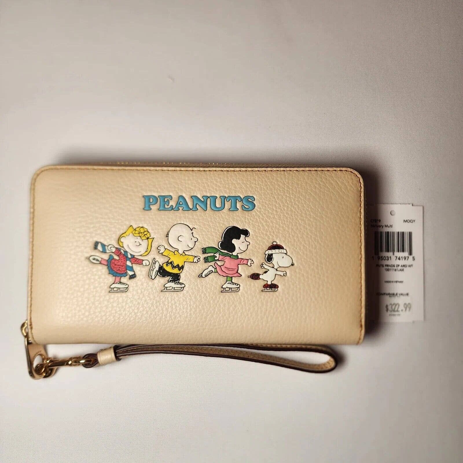 CF219 Coach x Peanuts Snoopy Friends Long Zip Wallet