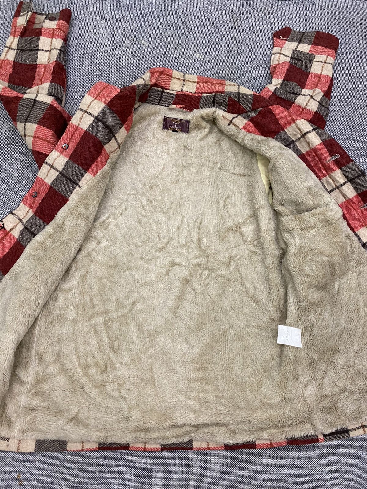 Flannel × Japanese Brand × Vintage Vintage Town & Country Wool Checkered Sherpa Flannel Jacket Size US M / EU 48-50 / 2 - 7 Thumbnail