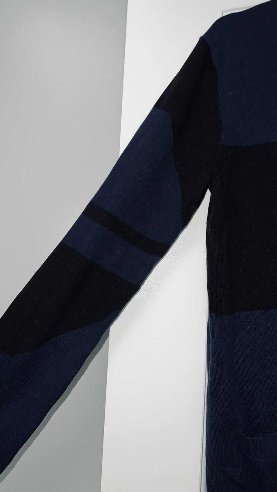 Helmut Lang NWOT Color Block Graphic Sweater Cardigan w/front pockets Size US S / EU 44-46 / 1 - 13 Thumbnail