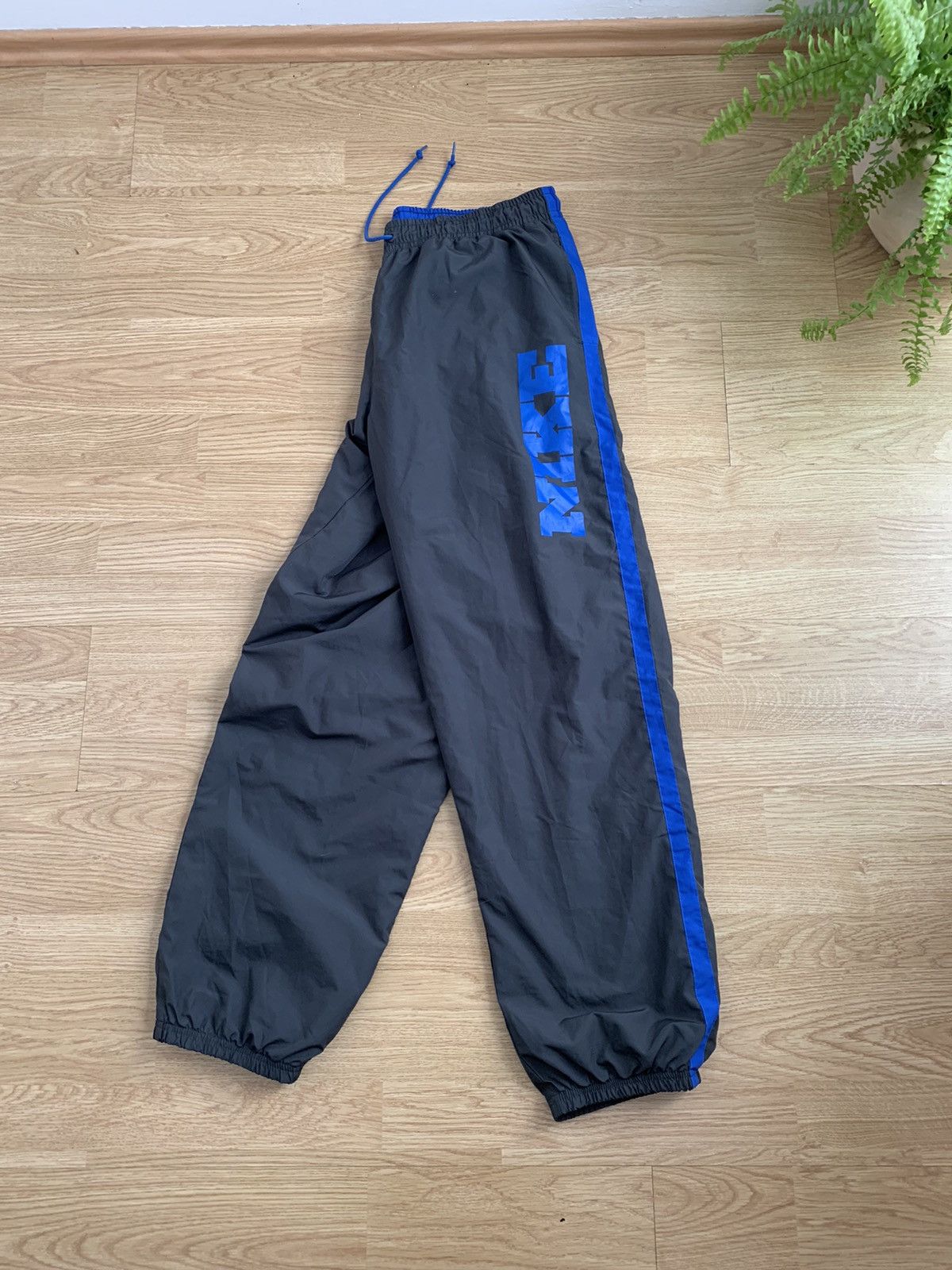 Vintage Dark Grey Nike Track Pants Swoosh Spell Out Drill