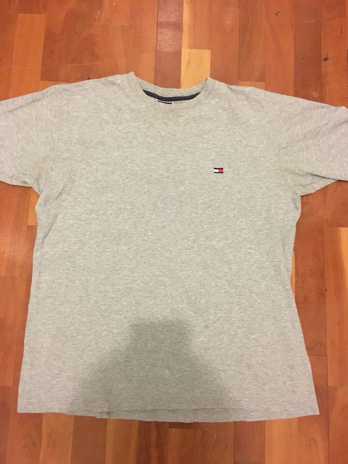 Tommy Hilfiger × Vintage Tommy Hilfiger Logo Flag Tee Size US XL / EU 56 / 4 - 1 Preview