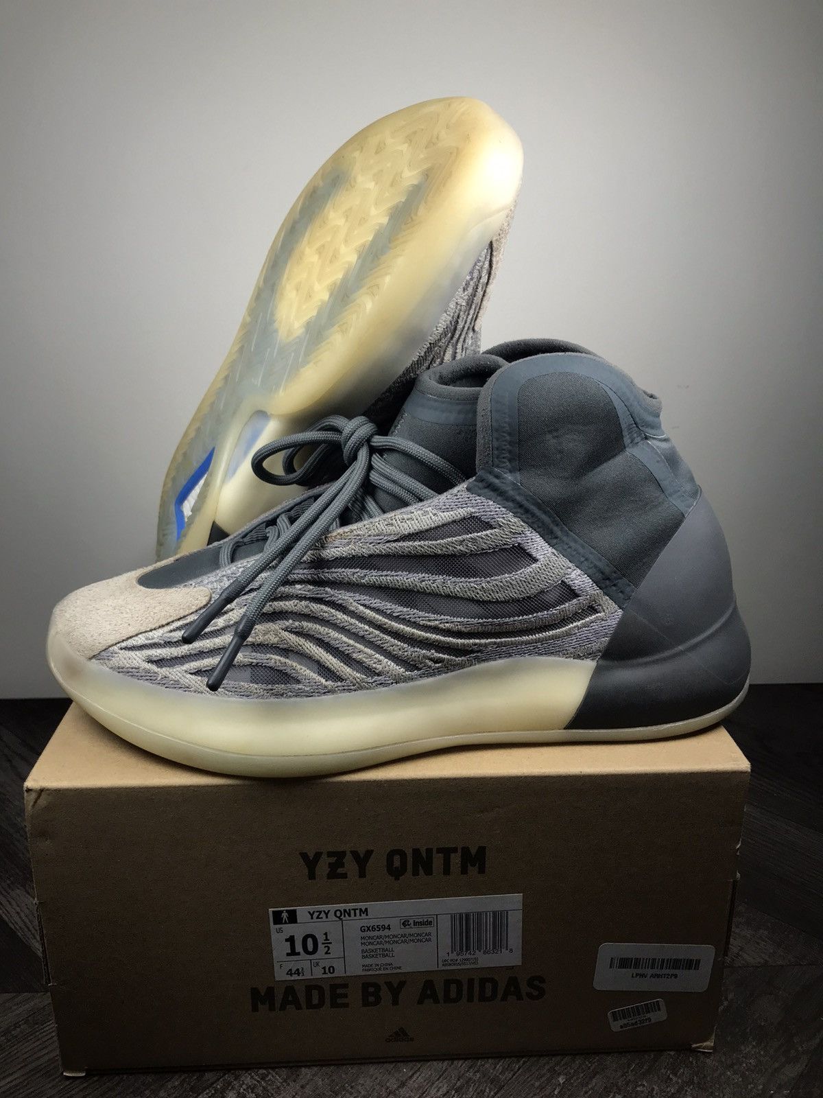 yeezy mono light