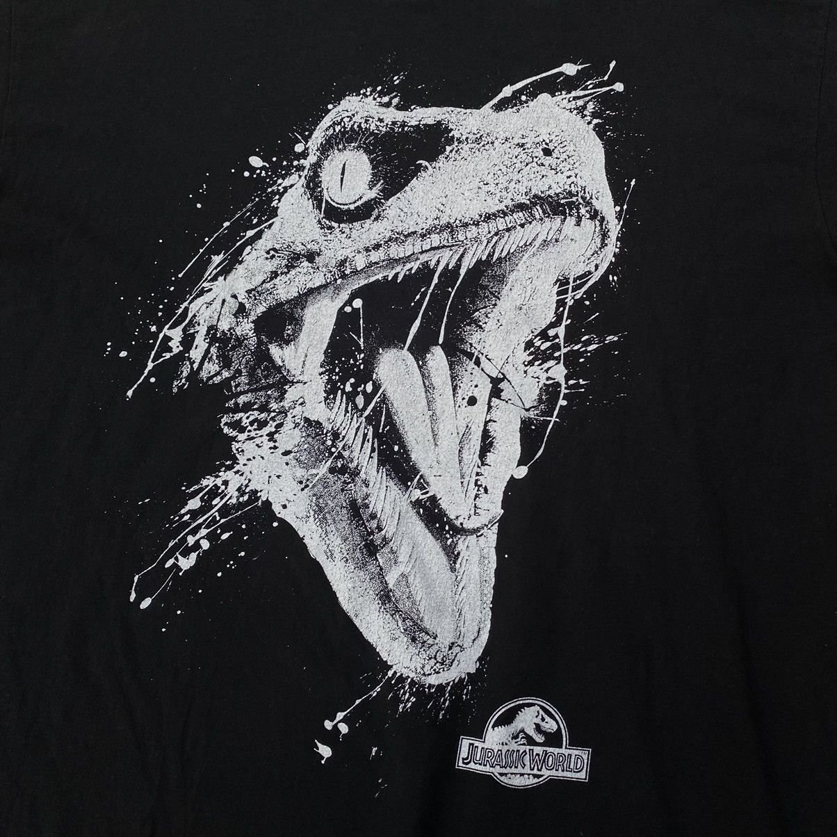 Vintage Jurassic World T Rek Big Print Vintage Shirt. #W Size US XL / EU 56 / 4 - 2 Thumbnail