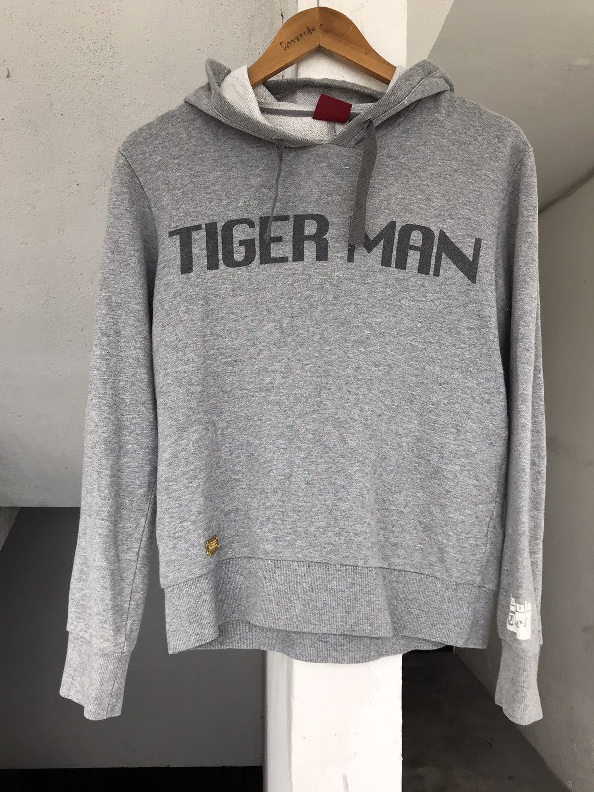 Onitsuka Tiger Vintage Onitsuka tiger Tiger Man Hoodie Size US M / EU 48-50 / 2 - 3 Thumbnail