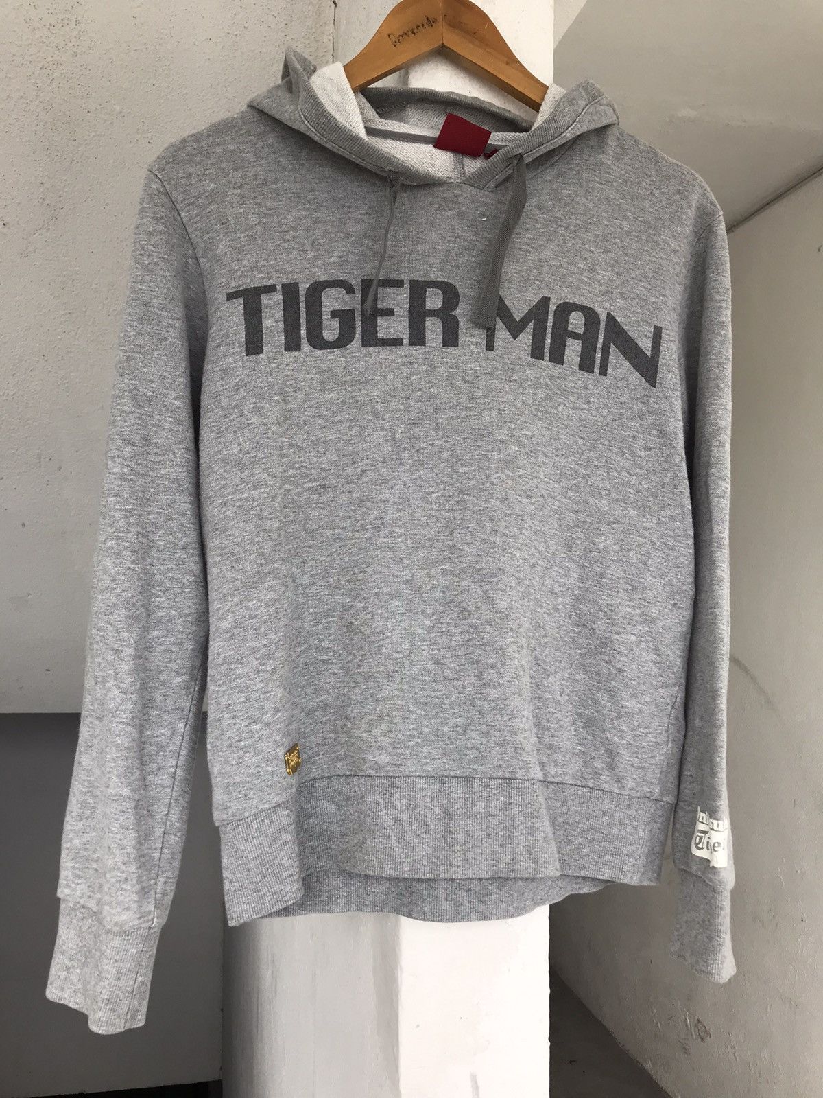 Onitsuka Tiger Vintage Onitsuka tiger Tiger Man Hoodie Size US M / EU 48-50 / 2 - 4 Thumbnail