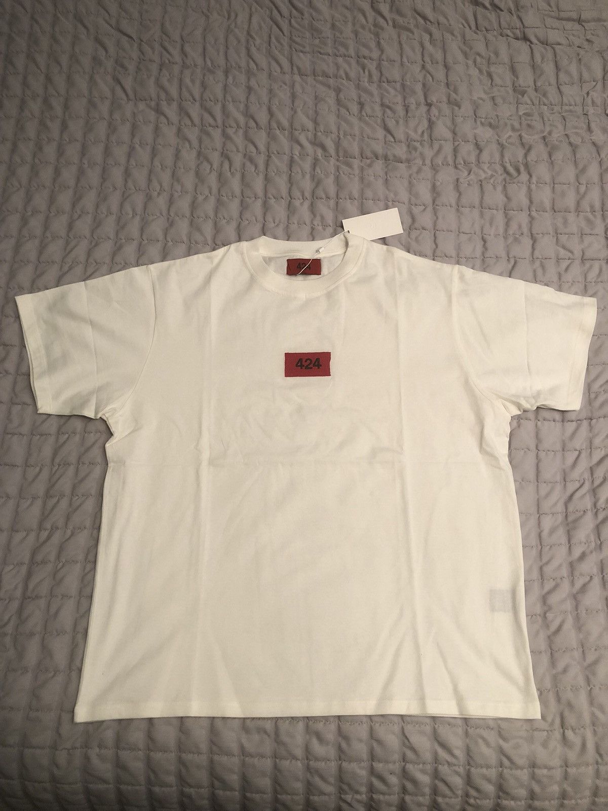 424 on Fairfax Box Logo