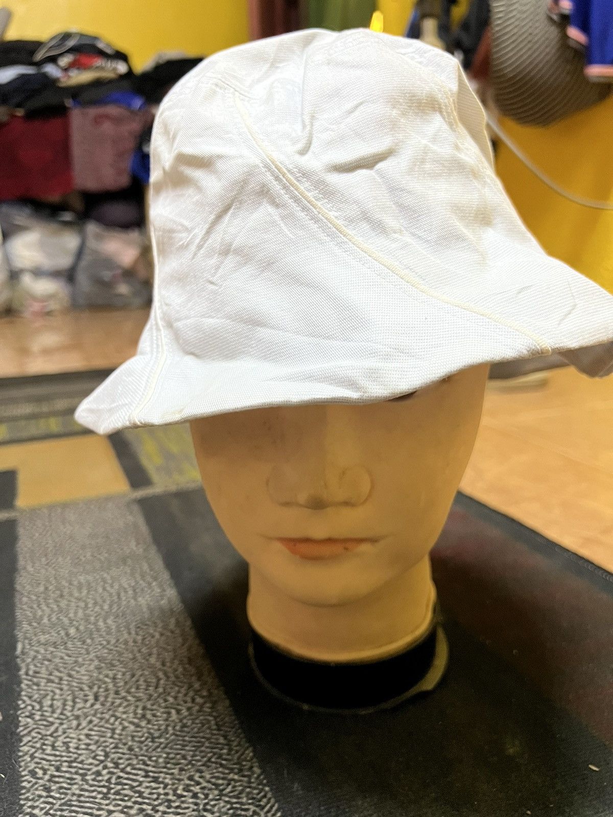 Sacsny y’saccs hat