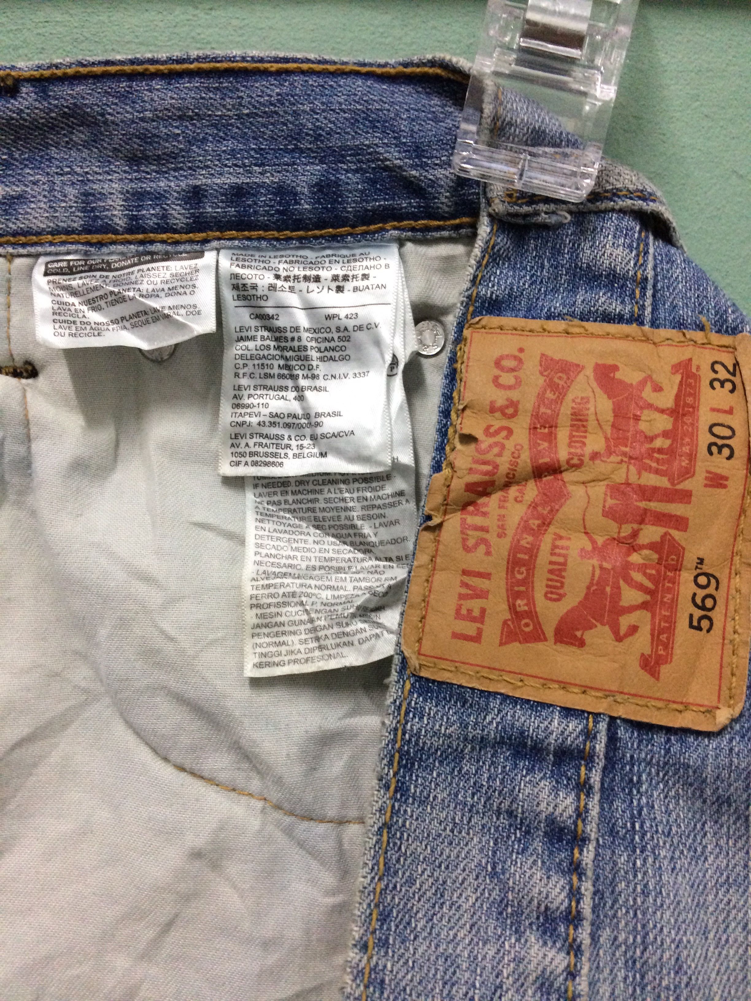 Levi's Vintage Distressed Levis 569 Jeans #B-152 Size US 32 / EU 48 - 10 Thumbnail